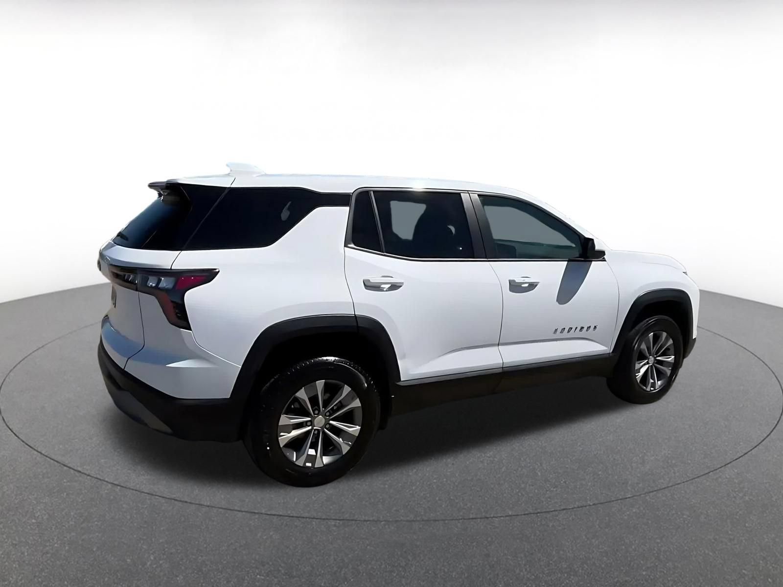 Thumbnail: 2025 Chevrolet Equinox - 13