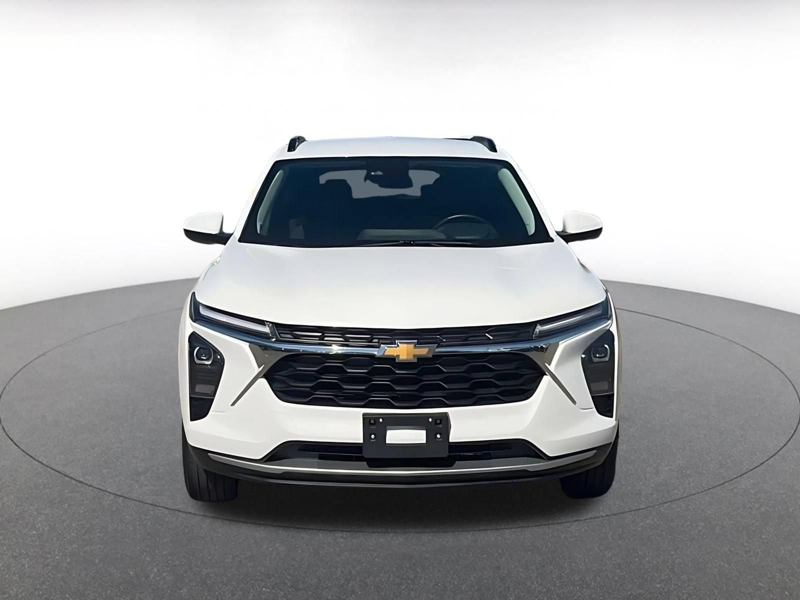 Thumbnail: 2025 Chevrolet Trax - 3