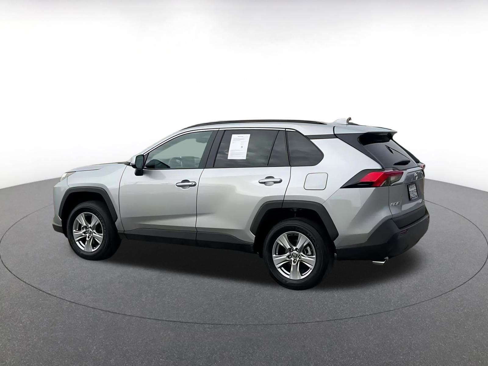 Thumbnail: 2025 Toyota RAV4 - 10