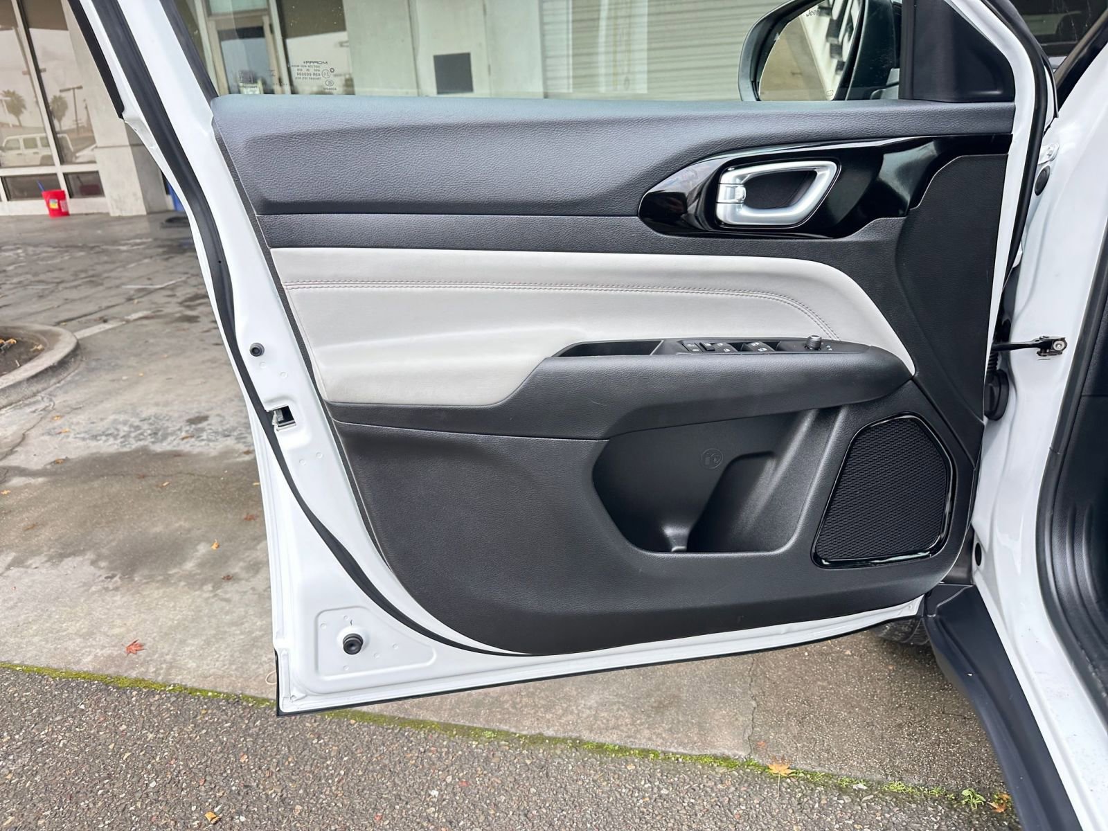 Thumbnail: 2025 Jeep Compass - 20