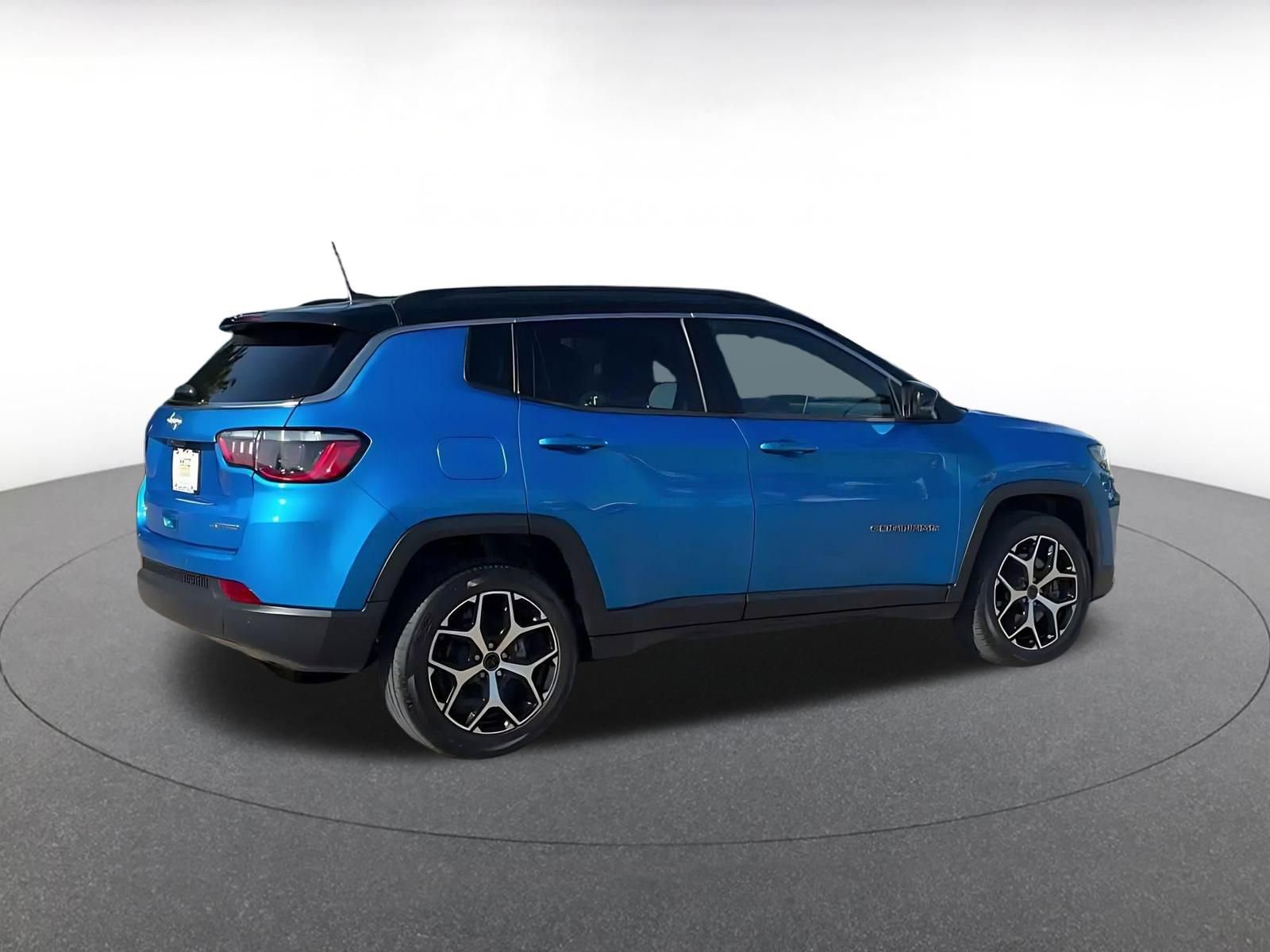 Thumbnail: 2025 Jeep Compass - 14