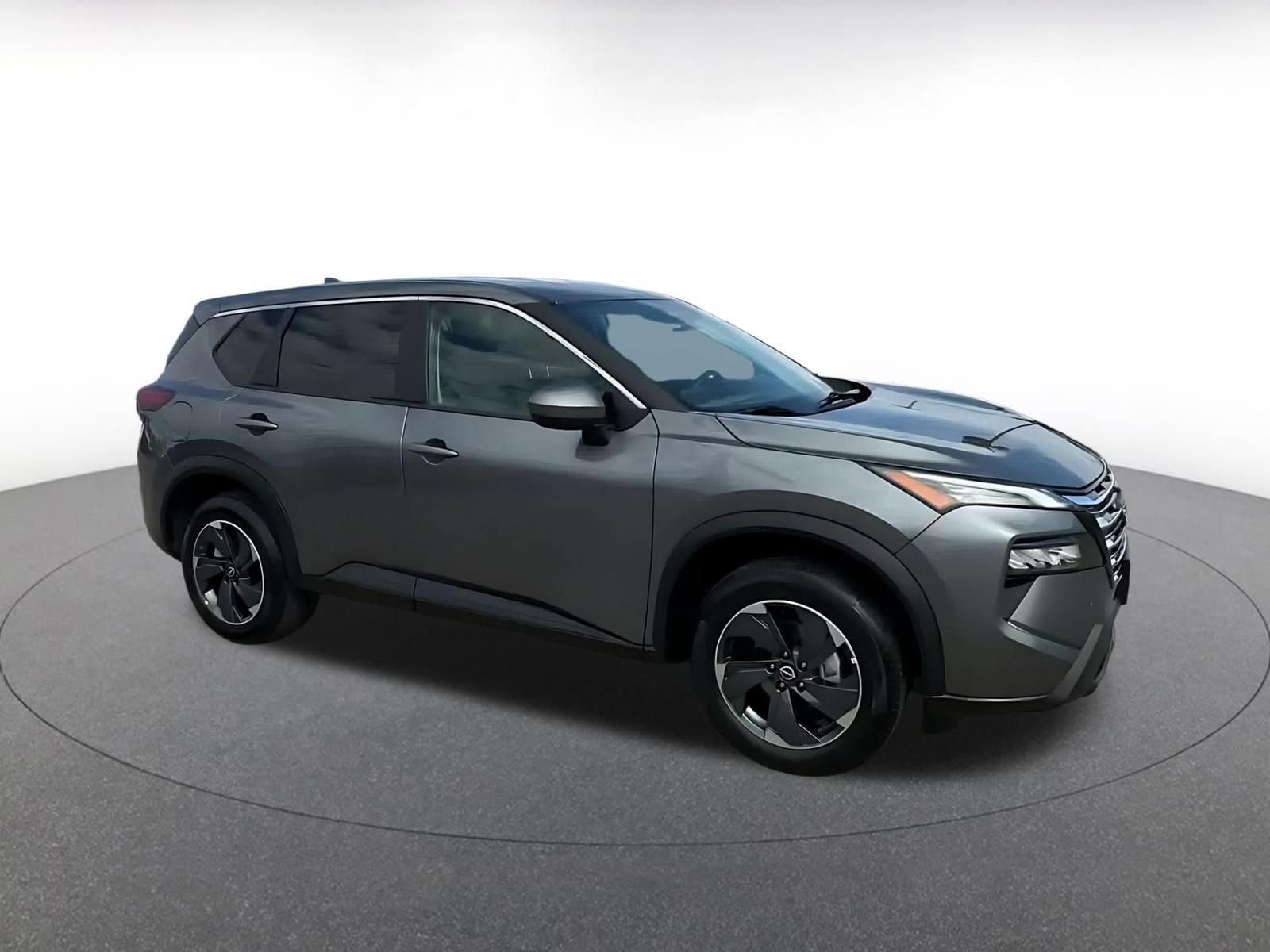 Thumbnail: 2025 Nissan Rogue - 2