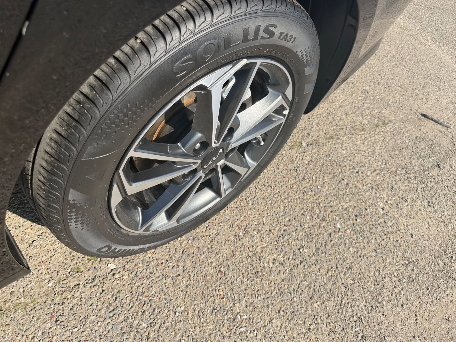 Thumbnail: 2023 Kia Forte - 30