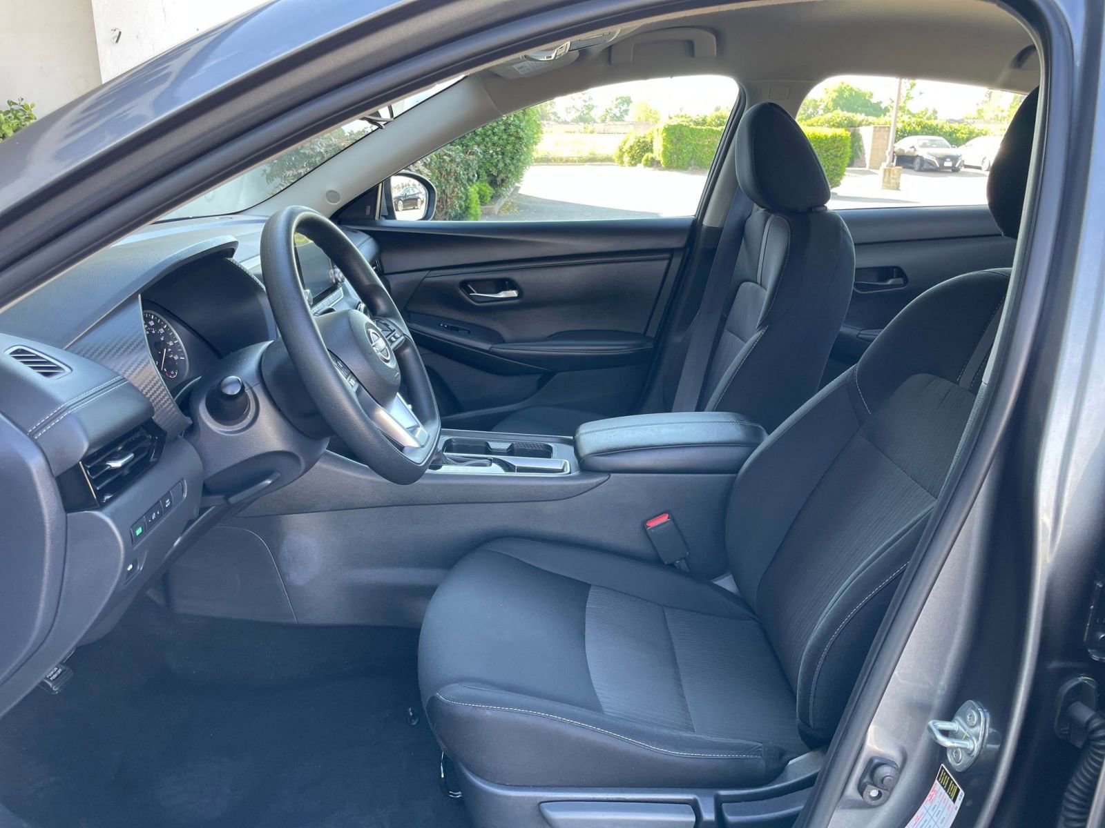 Thumbnail: 2025 Nissan Sentra - 25