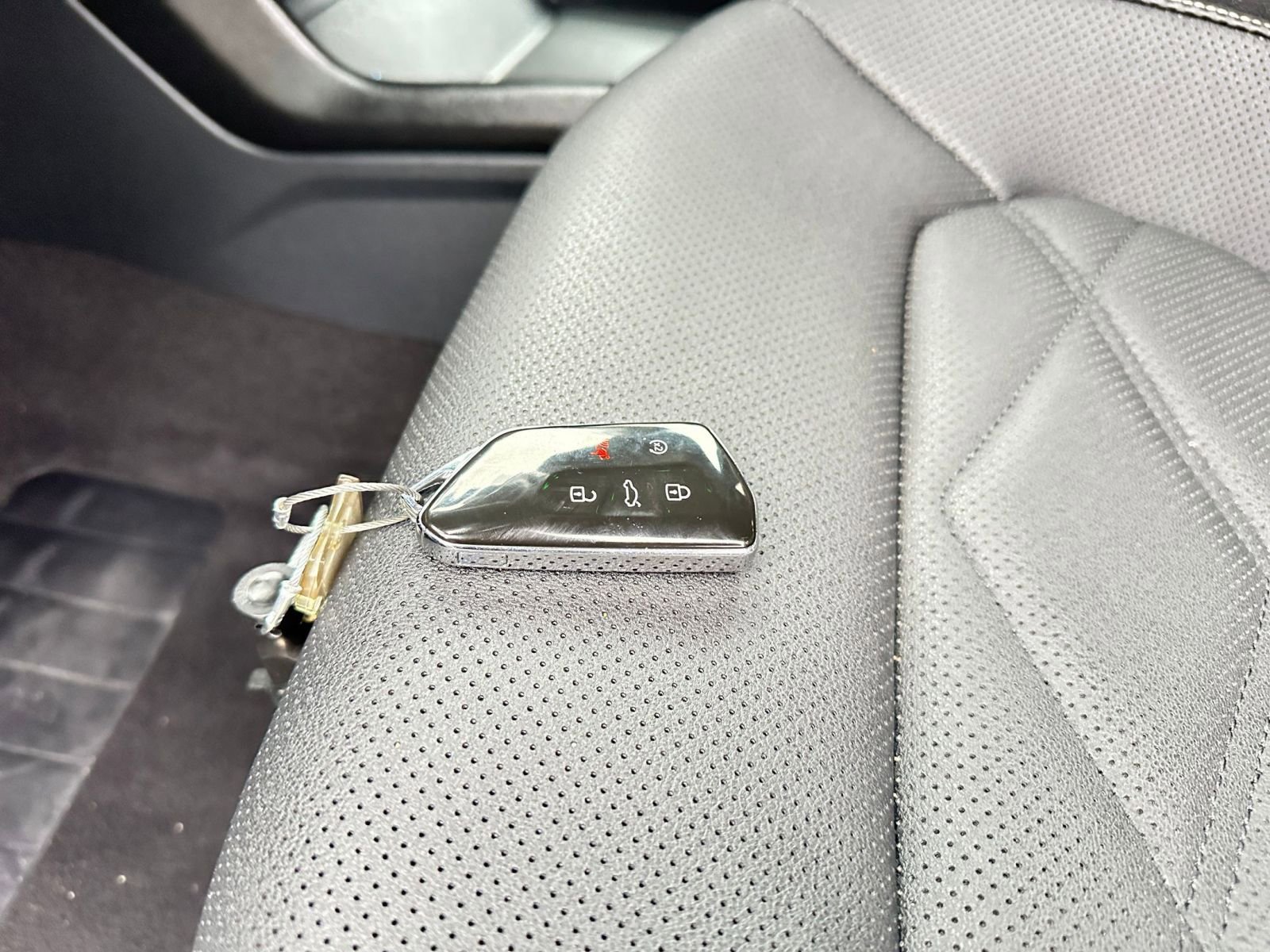 Thumbnail: 2025 Volkswagen Atlas - 22