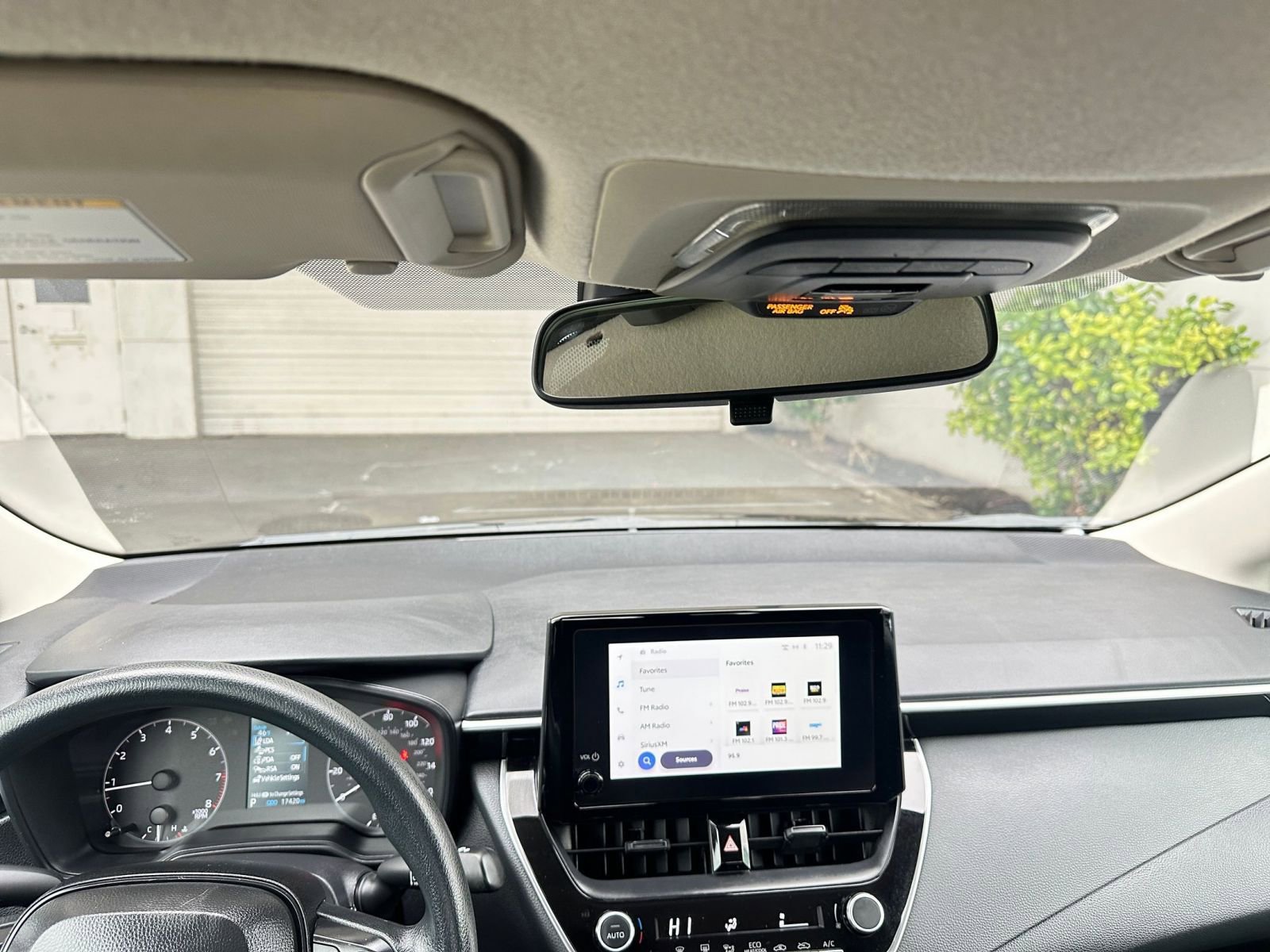 Thumbnail: 2025 Toyota Corolla - 33