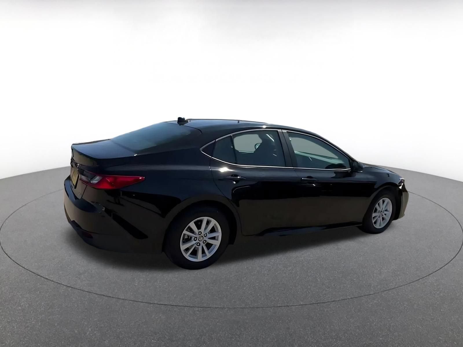 Thumbnail: 2026 Toyota Camry - 15