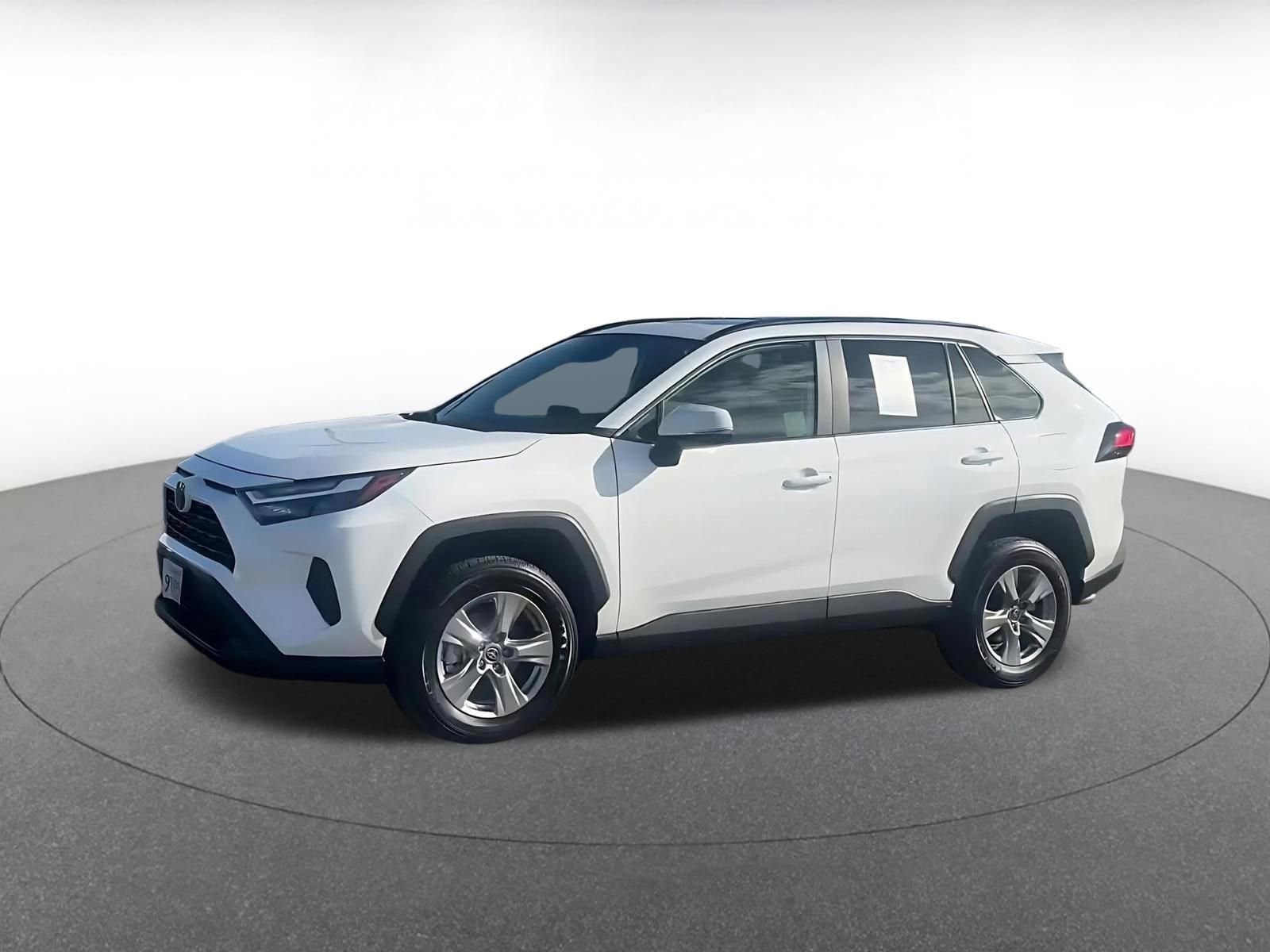 Thumbnail: 2025 Toyota RAV4 - 8