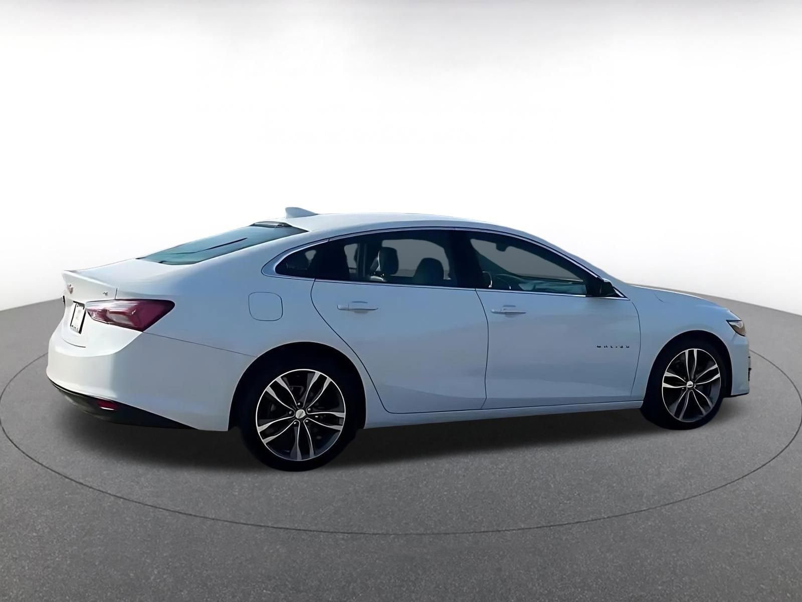 Thumbnail: 2024 Chevrolet Malibu - 15