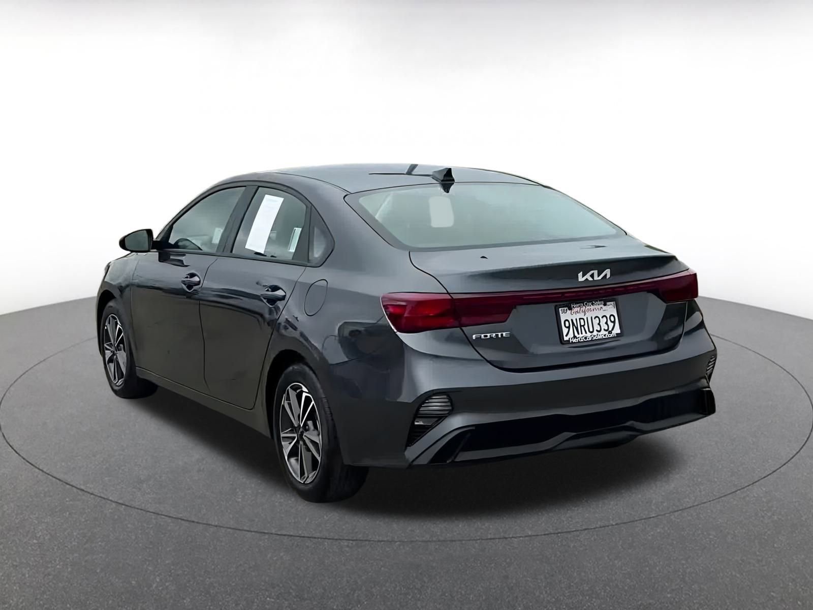 Thumbnail: 2024 Kia Forte - 11