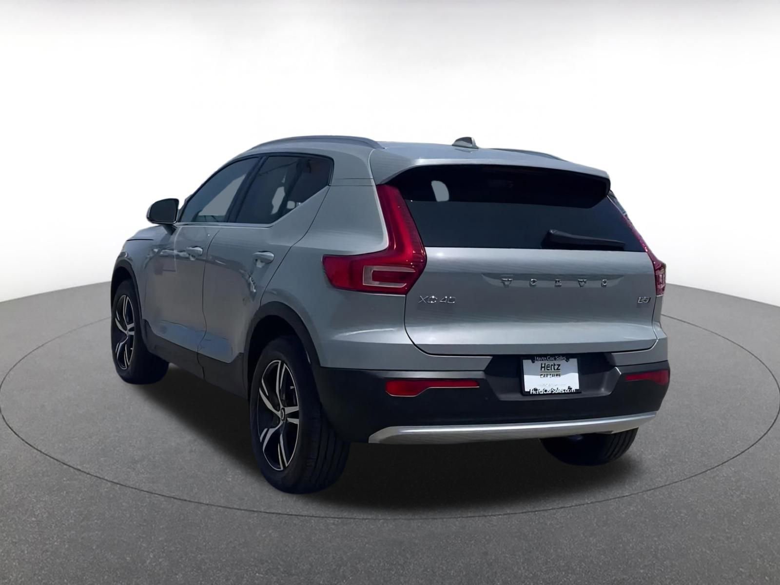 Thumbnail: 2024 Volvo XC40 - 11