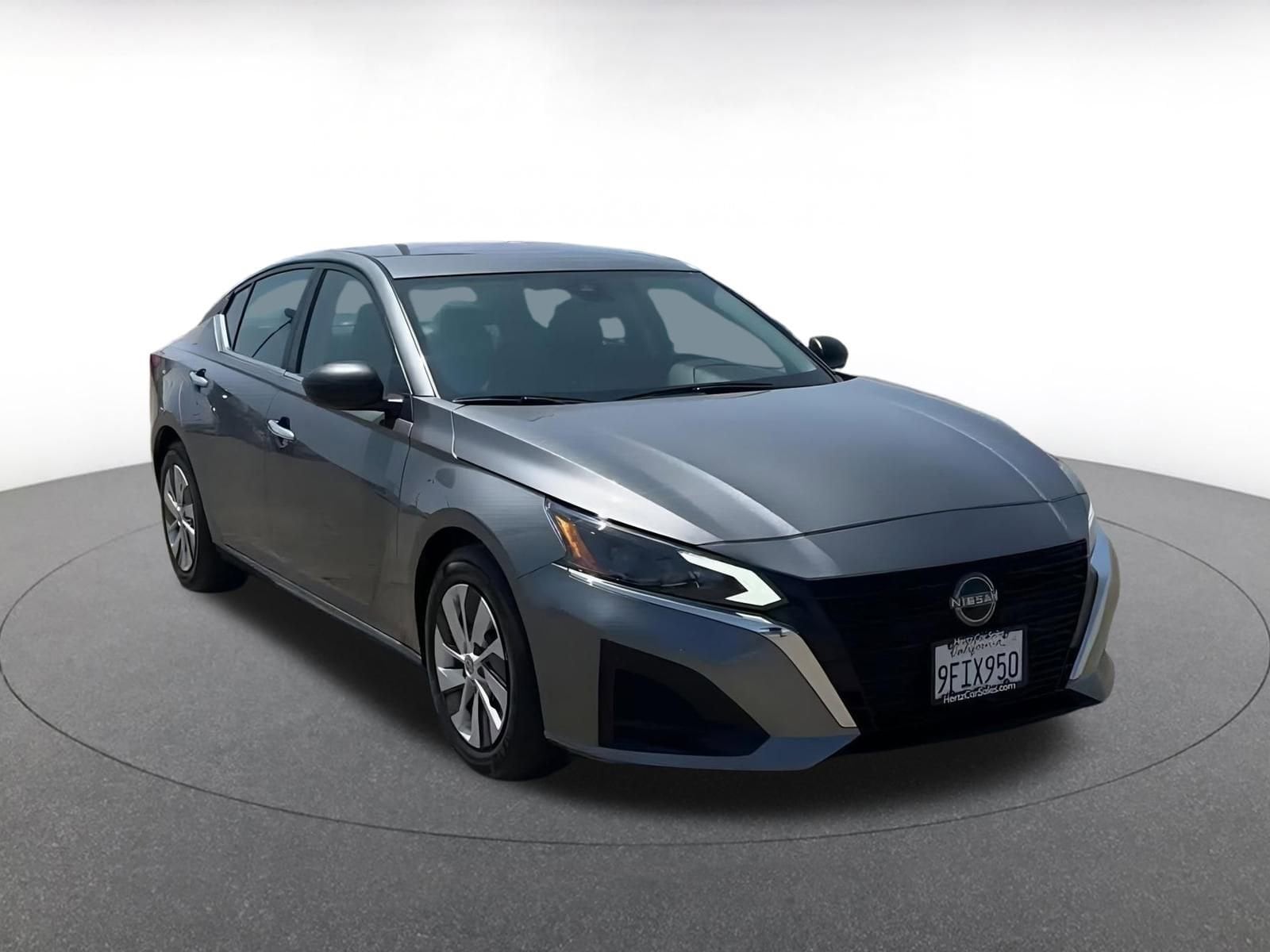 Thumbnail: 2024 Nissan Altima - 3