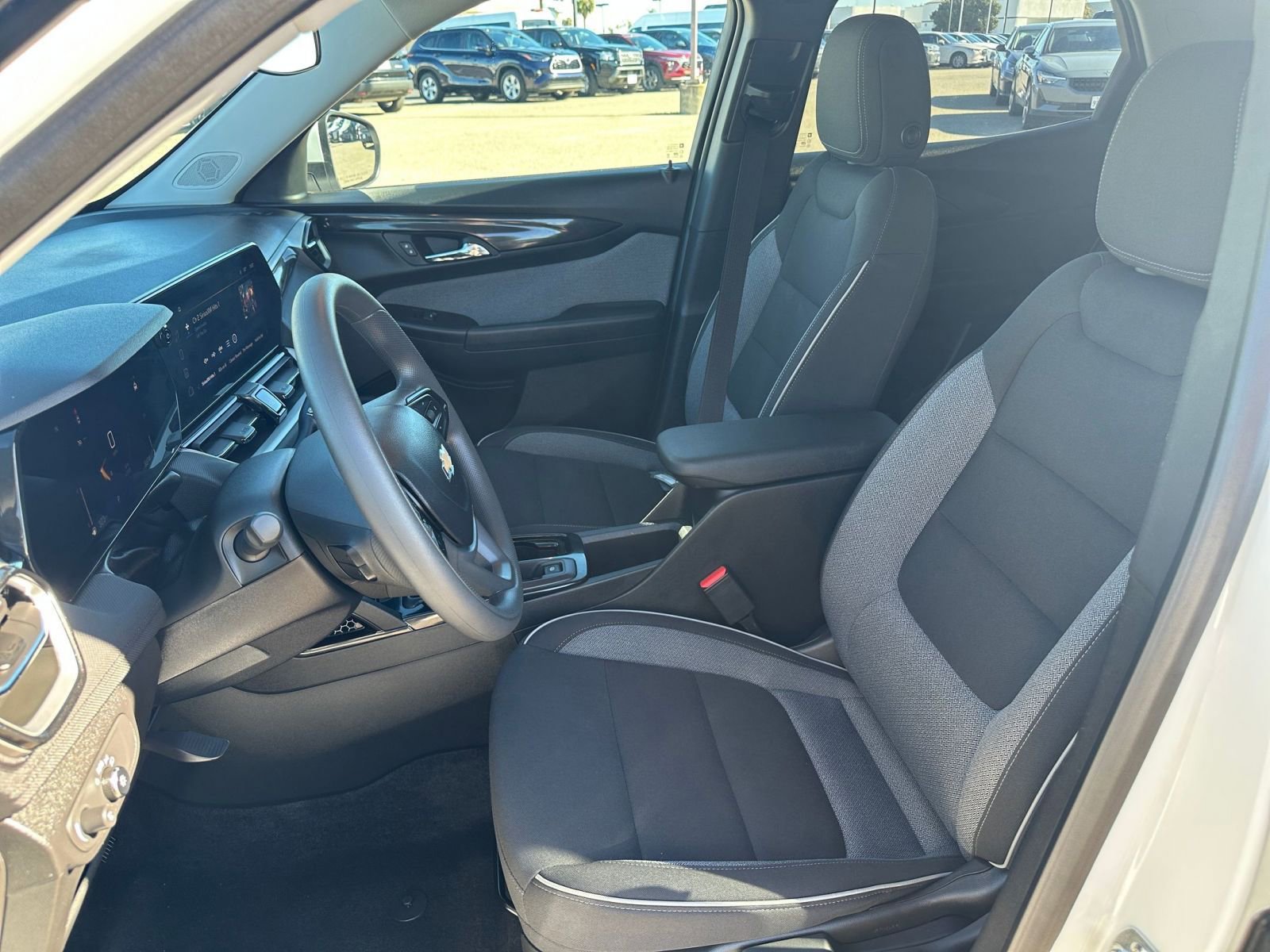 Thumbnail: 2025 Chevrolet TrailBlazer - 25