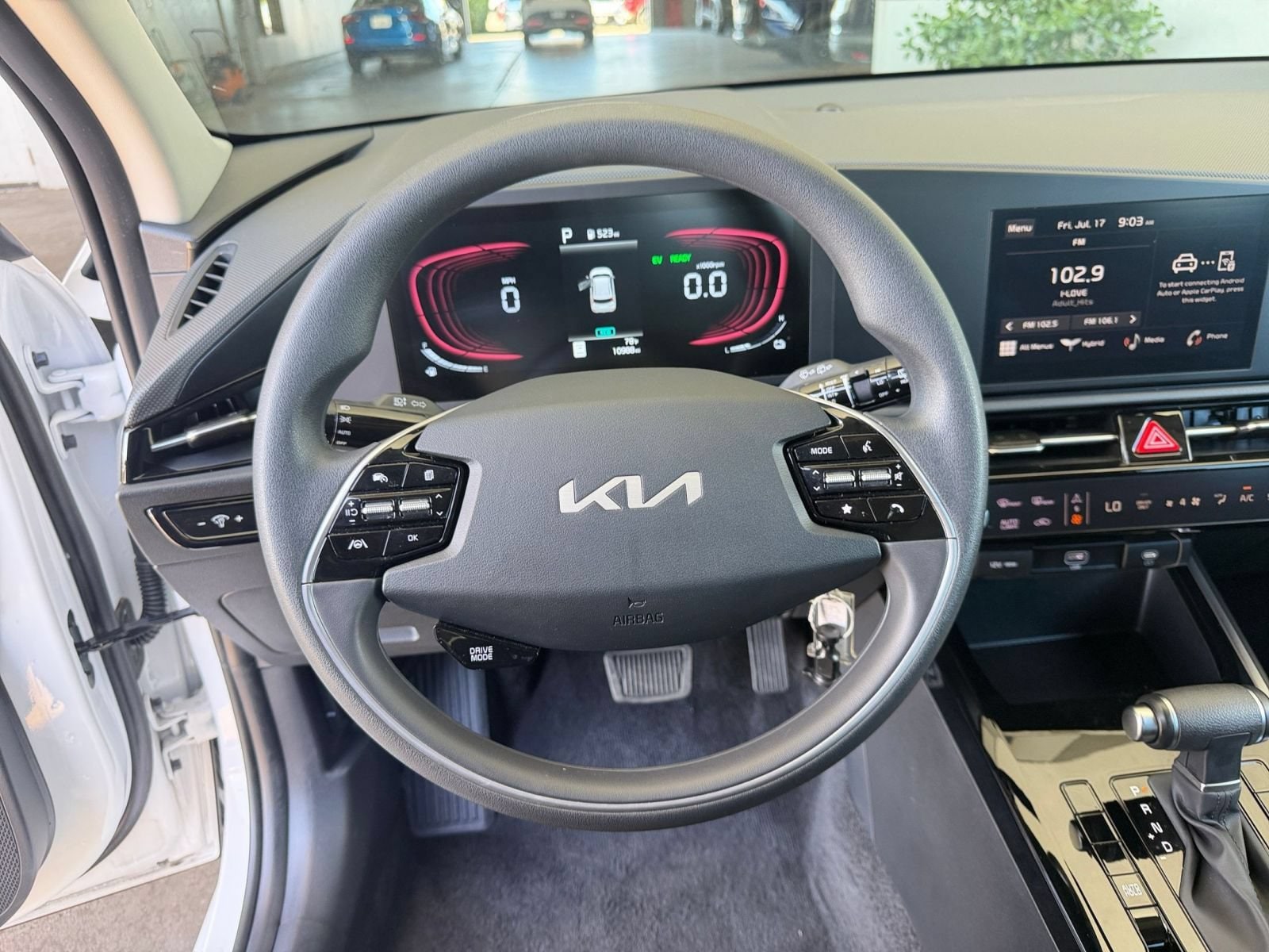 Thumbnail: 2026 Kia Niro - 28