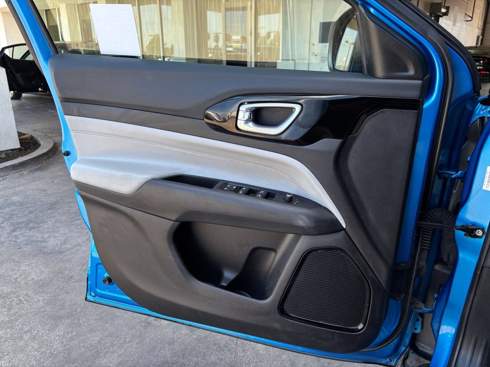 Thumbnail: 2025 Jeep Compass - 18