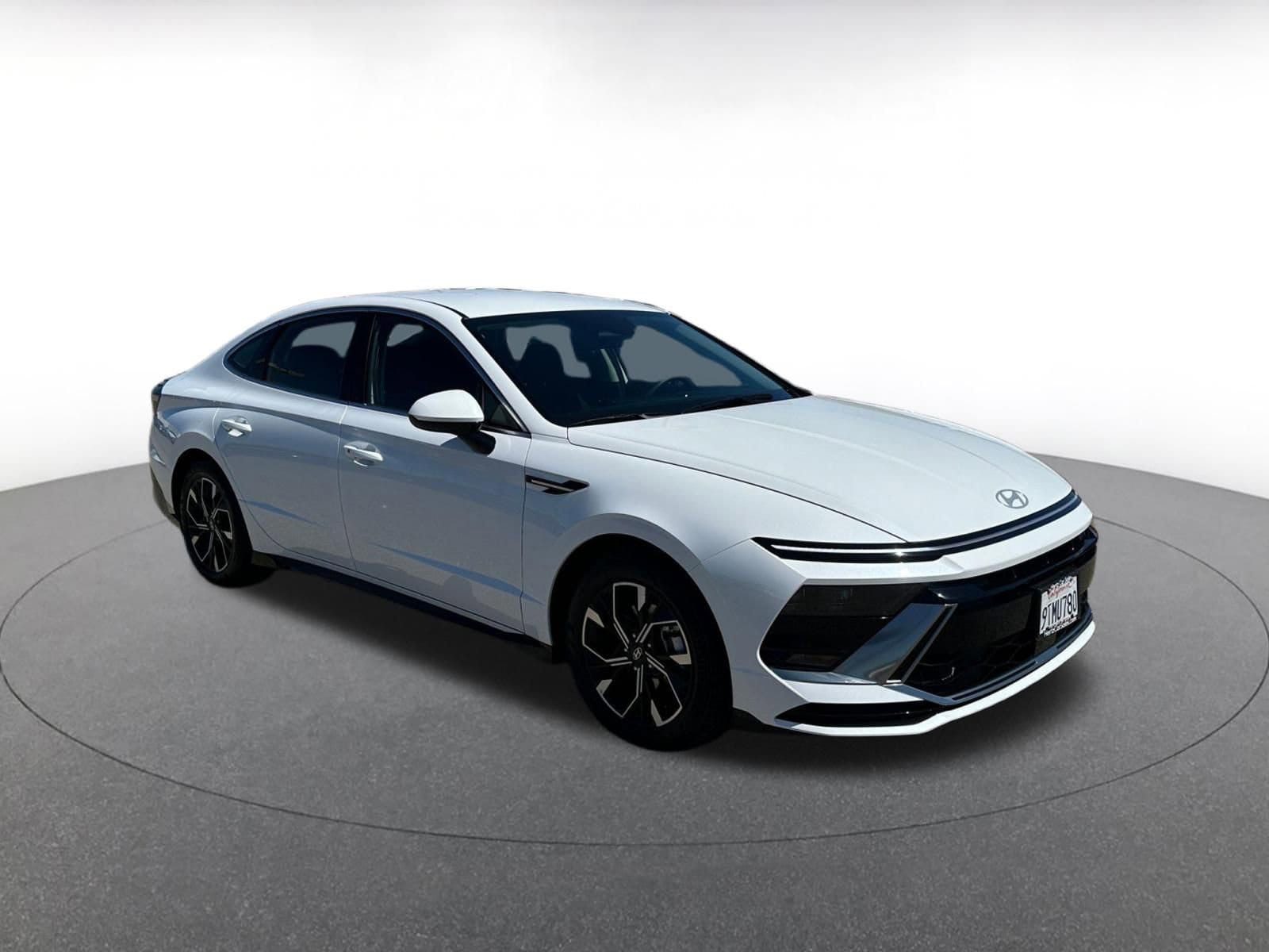 Thumbnail: 2025 Hyundai Sonata - 1