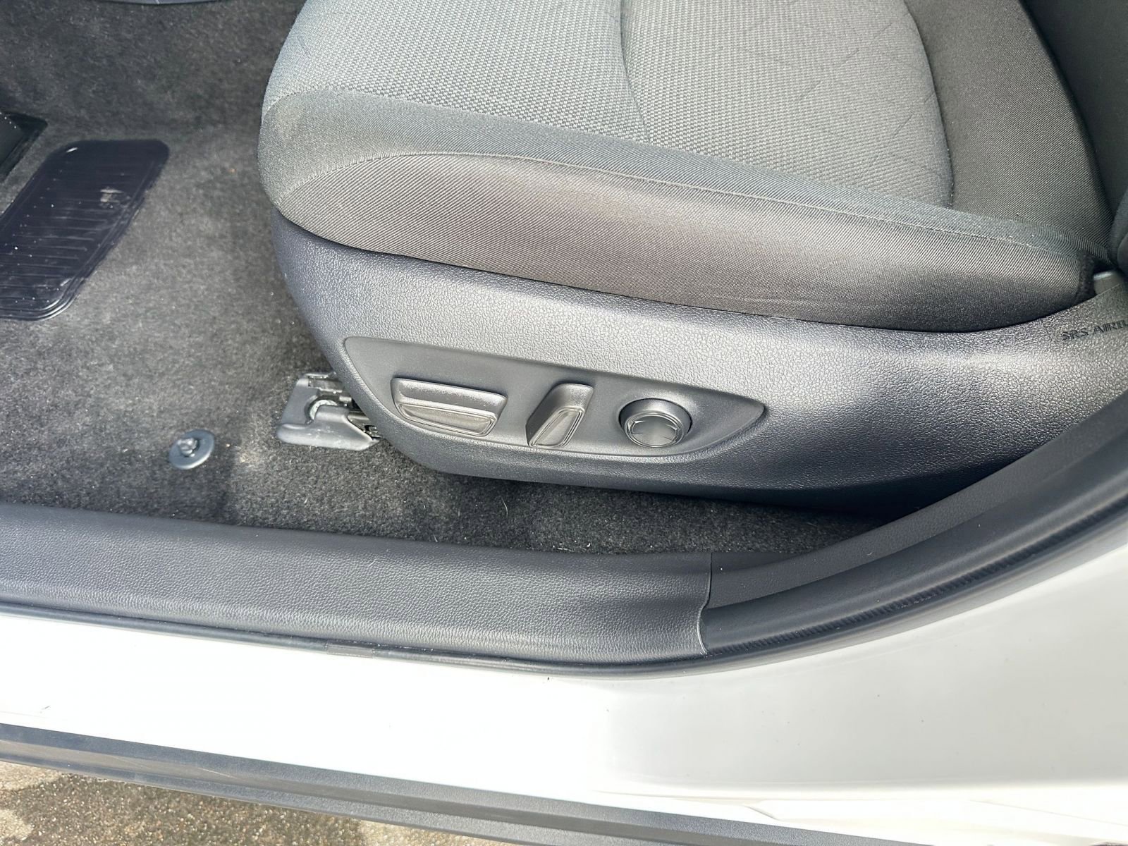 Thumbnail: 2025 Toyota RAV4 - 23