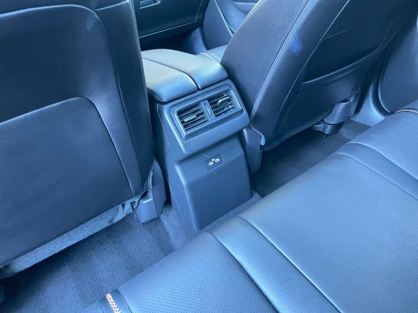 Thumbnail: 2025 Mazda CX-50 - 24