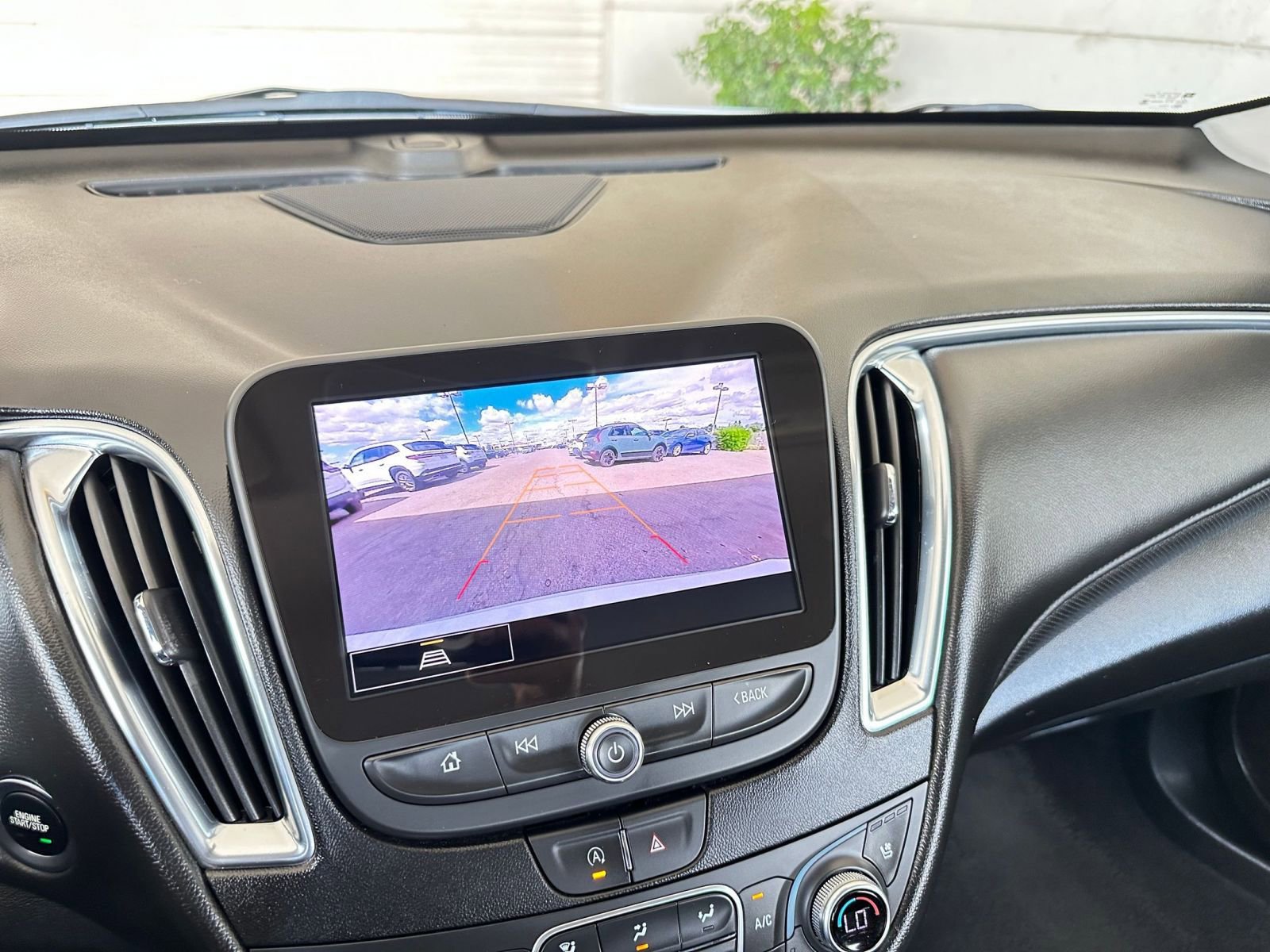 Thumbnail: 2024 Chevrolet Malibu - 17