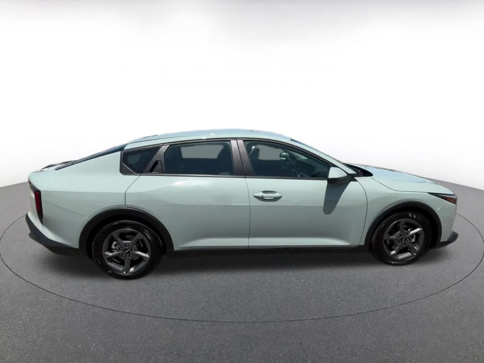 Thumbnail: 2026 Kia K4 - 16