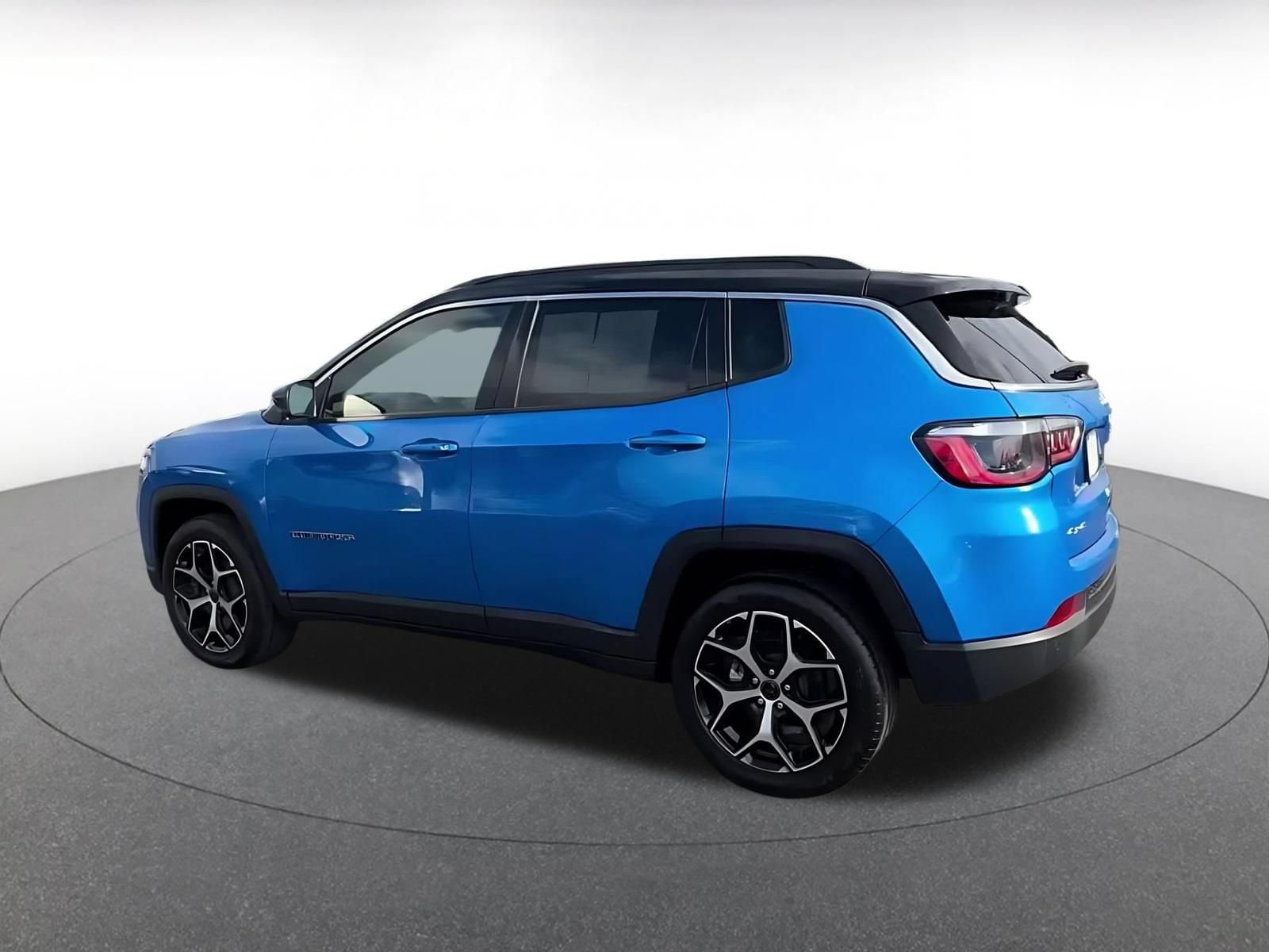 Thumbnail: 2025 Jeep Compass - 10