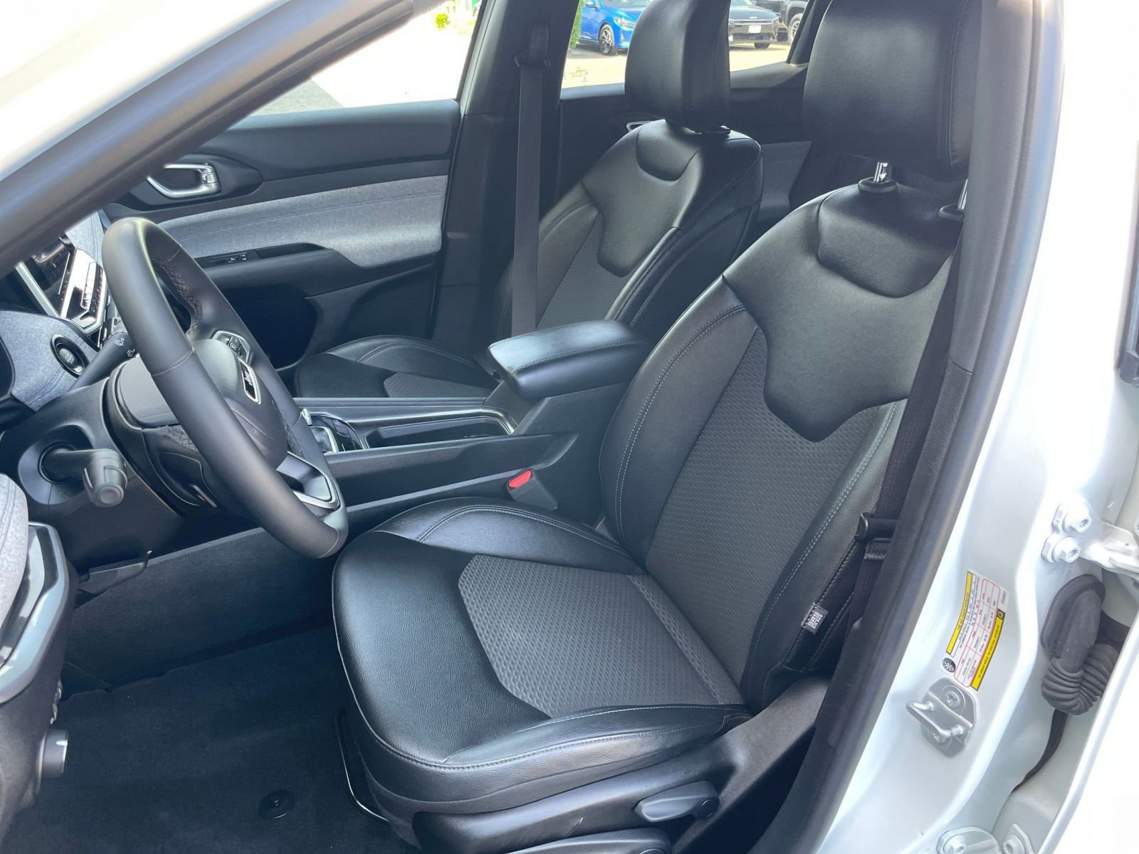 Thumbnail: 2025 Jeep Compass - 35