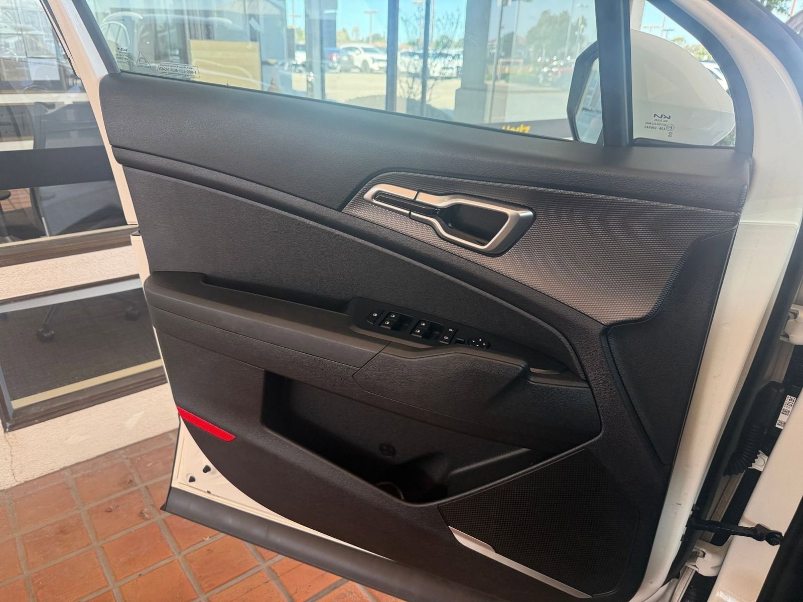 Thumbnail: 2025 Kia Sportage - 18