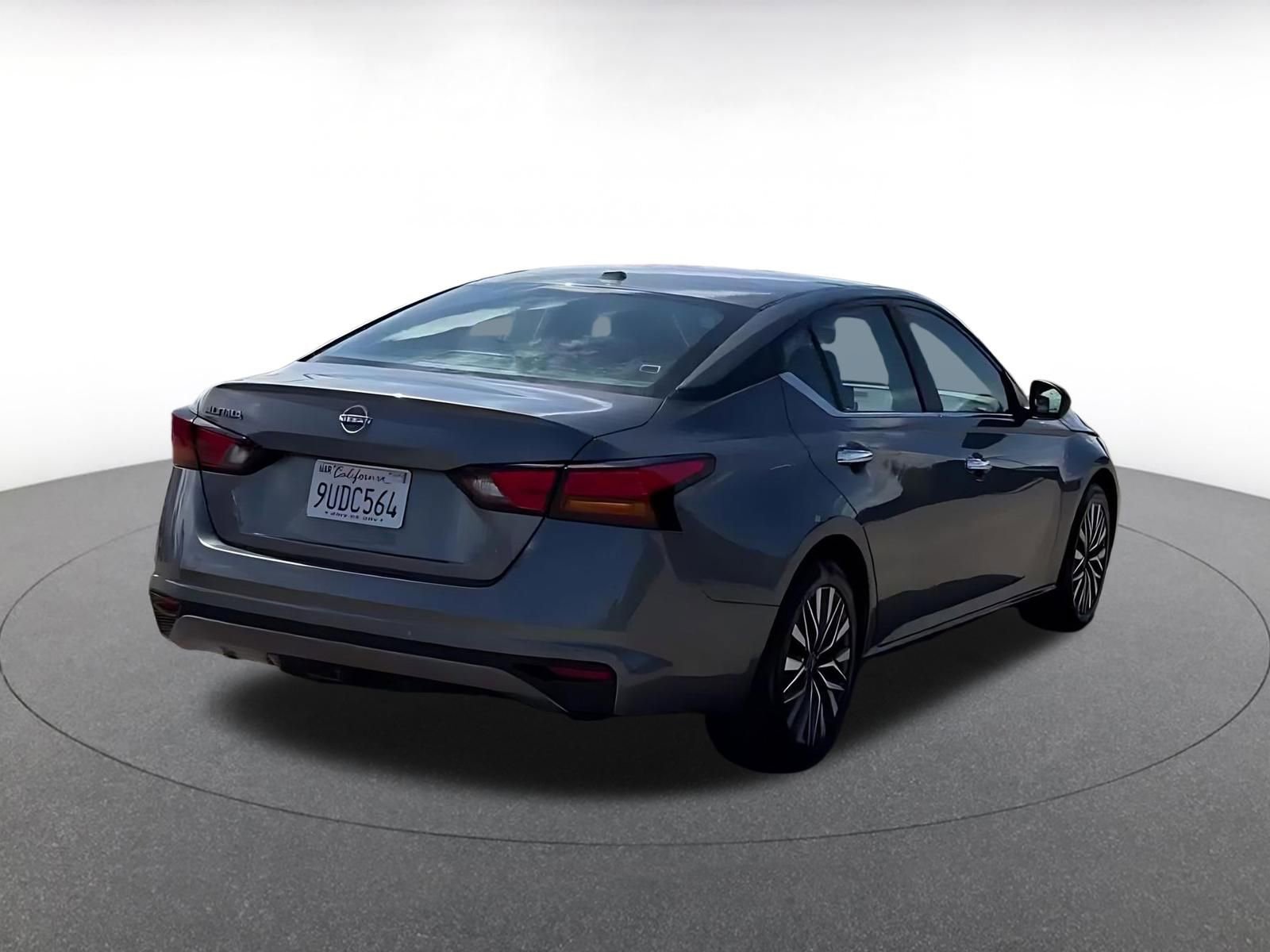 Thumbnail: 2025 Nissan Altima - 14
