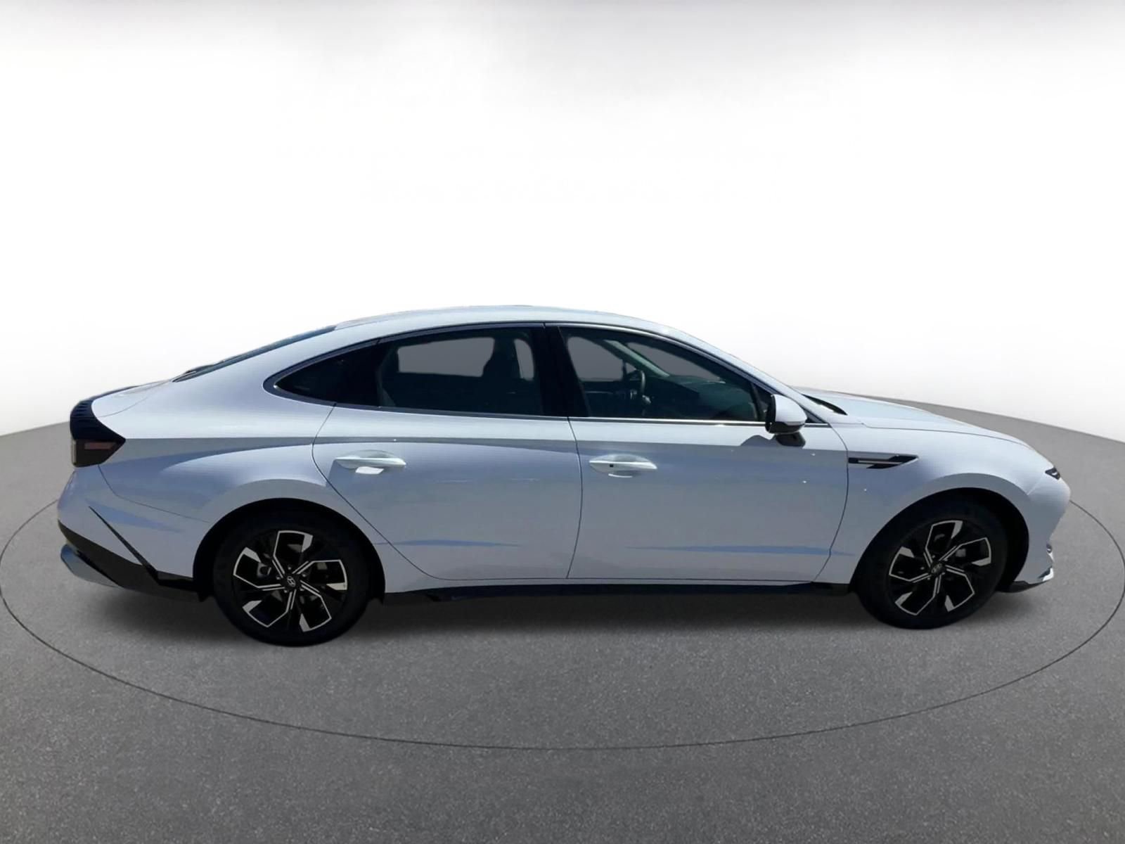 Thumbnail: 2025 Hyundai Sonata - 16