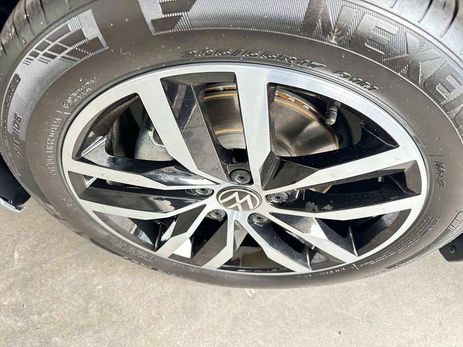 Thumbnail: 2025 Volkswagen Jetta - 30