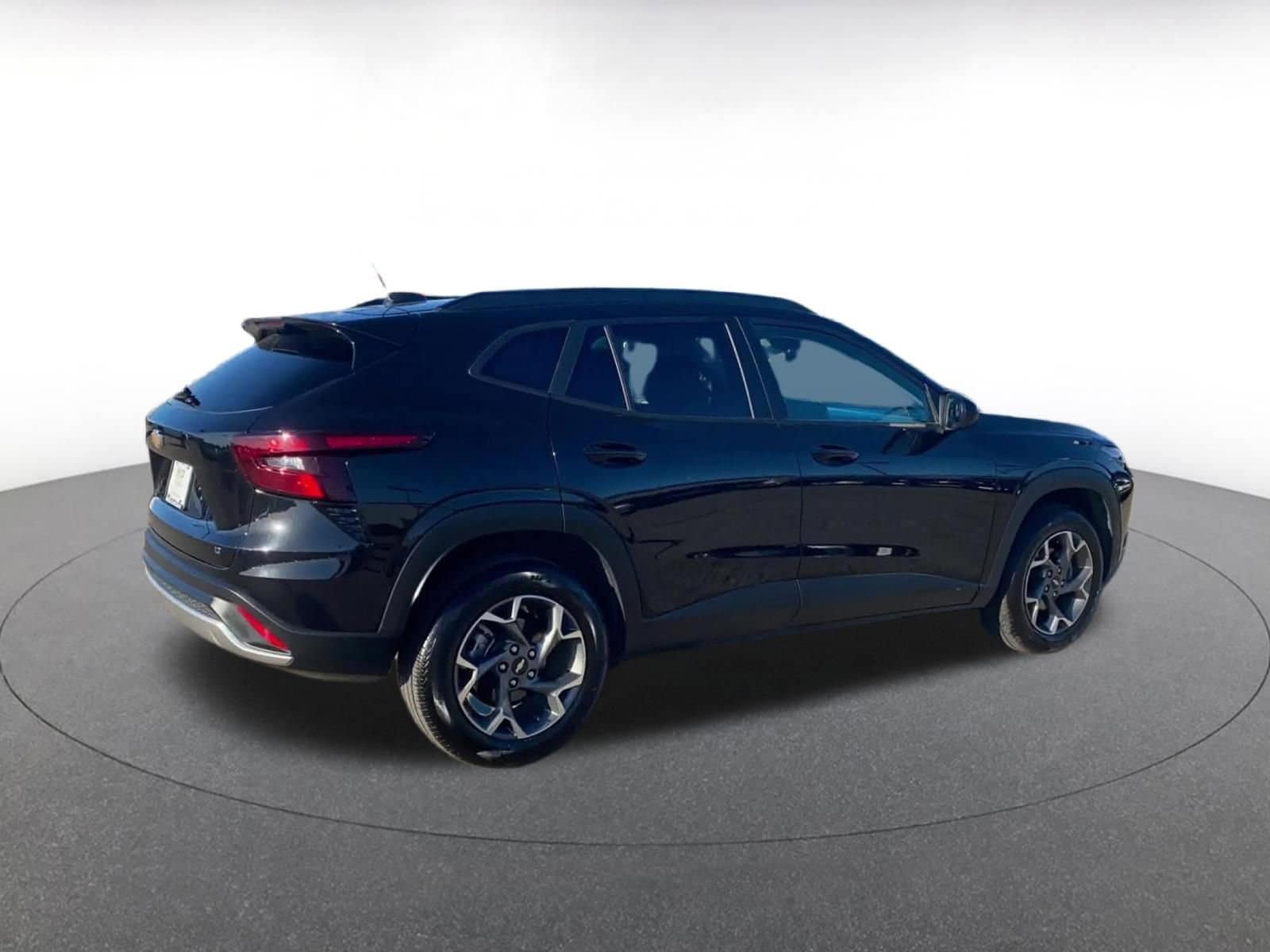 Thumbnail: 2025 Chevrolet Trax - 15
