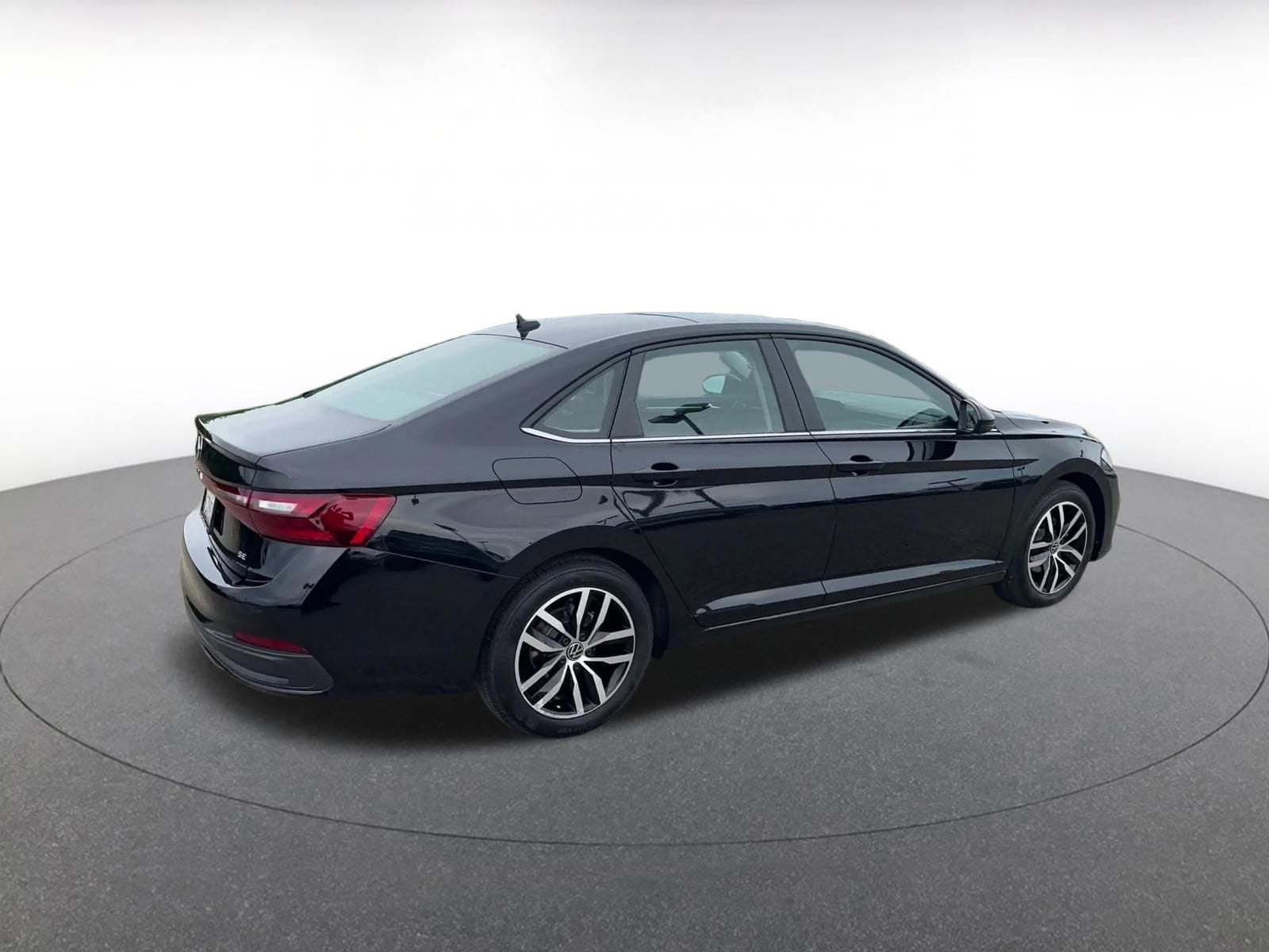 Thumbnail: 2025 Volkswagen Jetta - 14