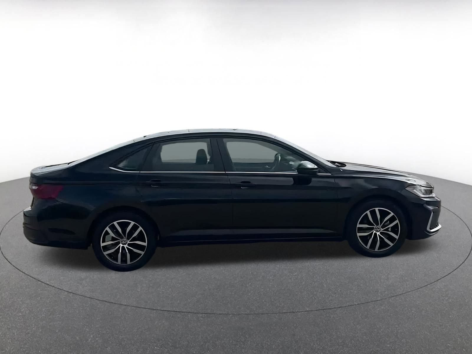 Thumbnail: 2025 Volkswagen Jetta - 21