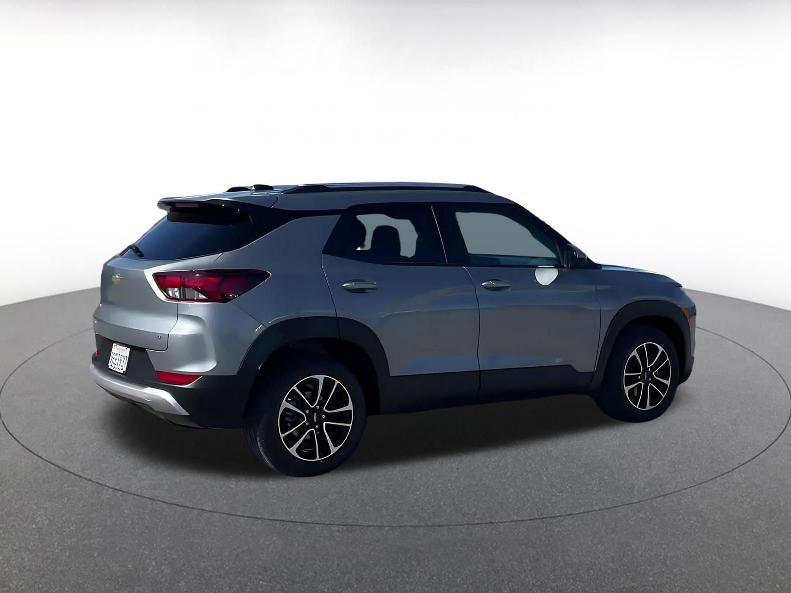 Thumbnail: 2025 Chevrolet TrailBlazer - 15