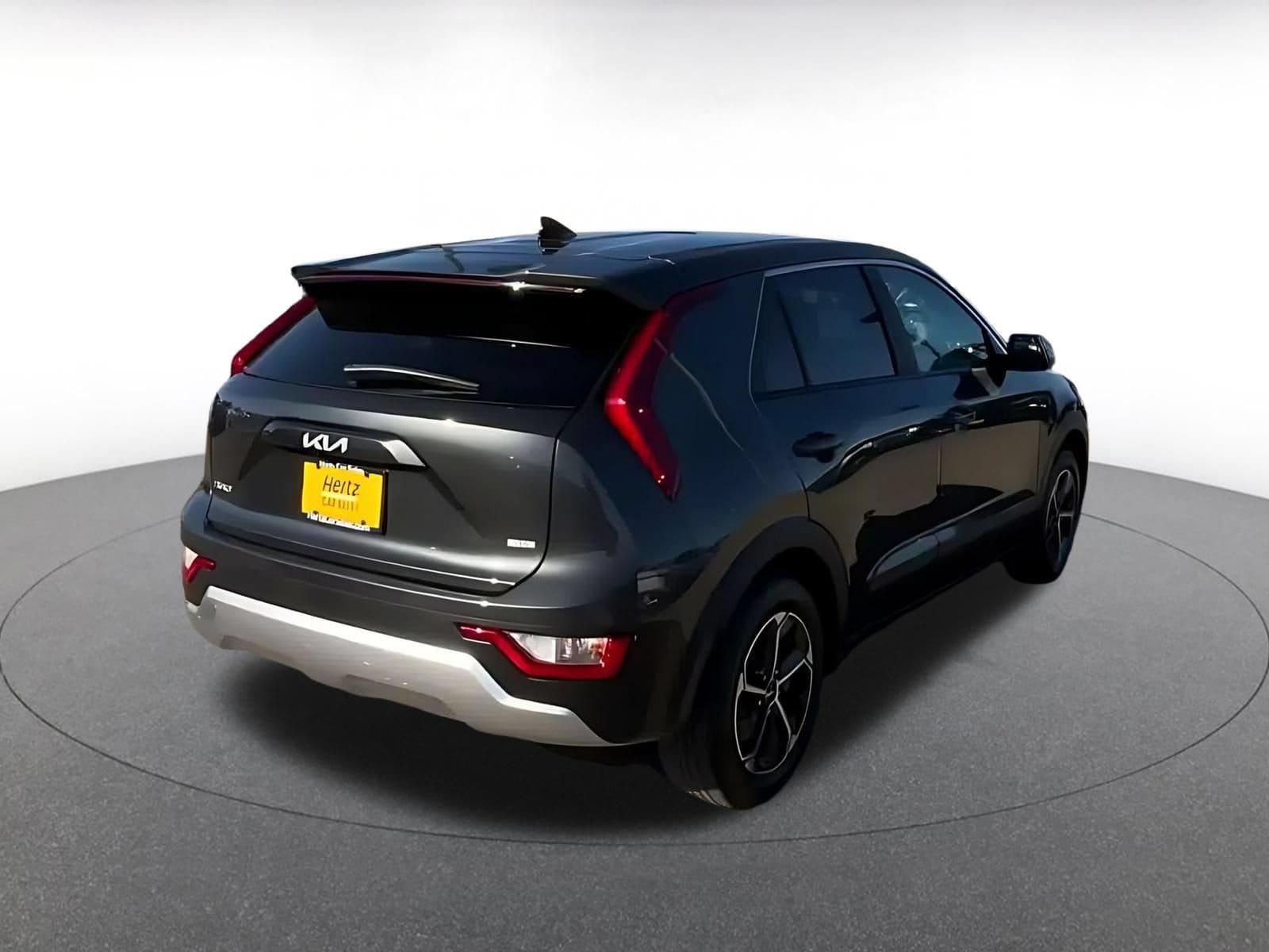 Thumbnail: 2026 Kia Niro - 11