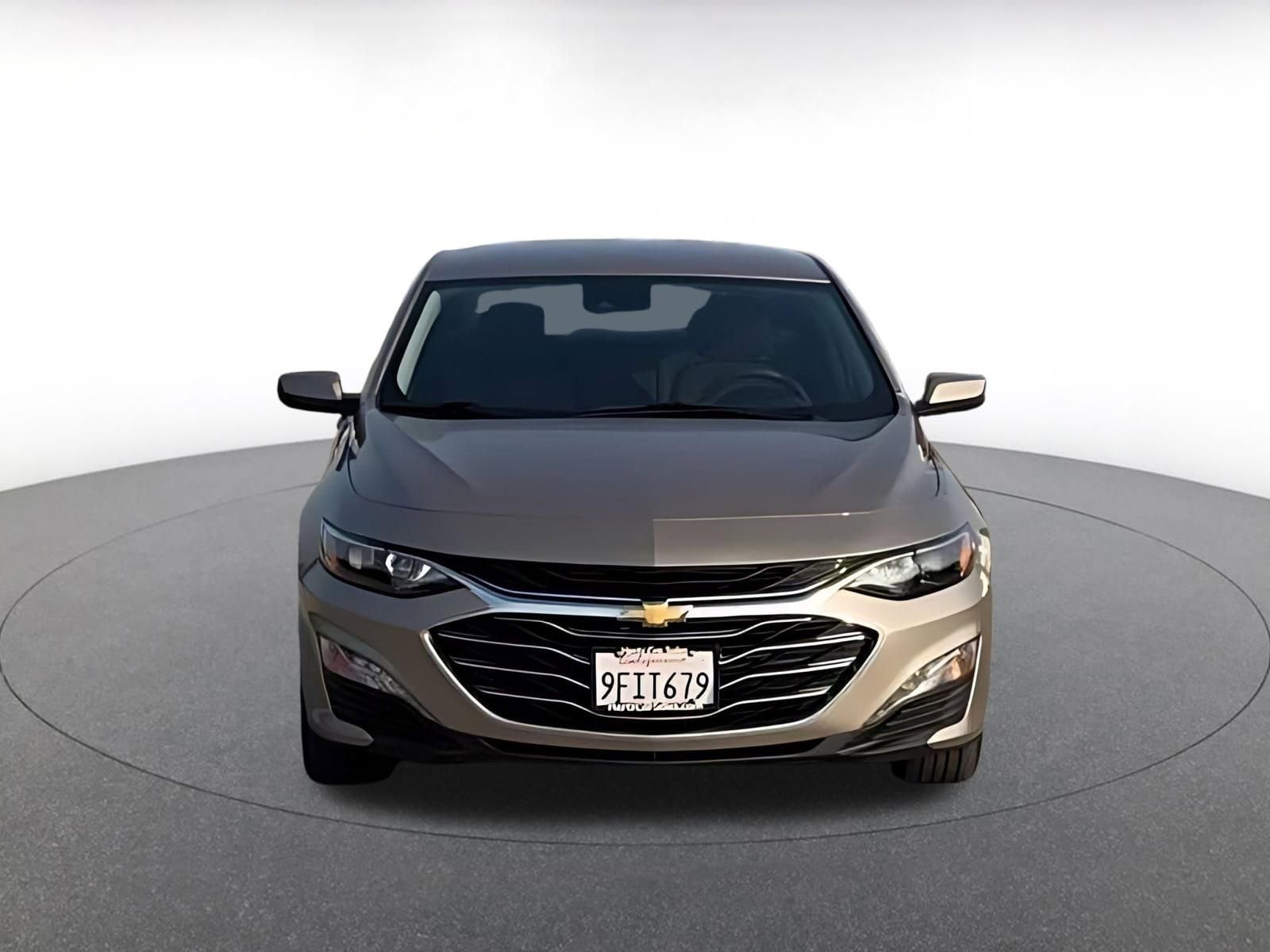 Thumbnail: 2023 Chevrolet Malibu - 4