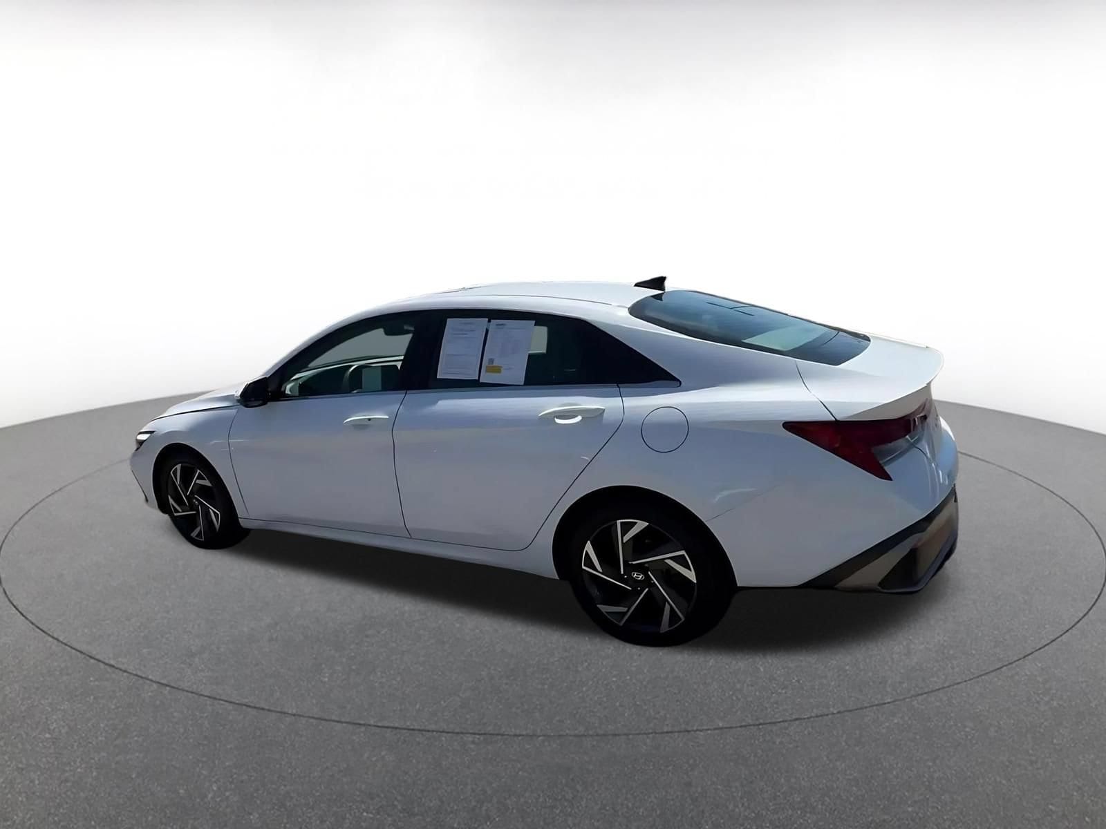 Thumbnail: 2025 Hyundai Elantra - 8