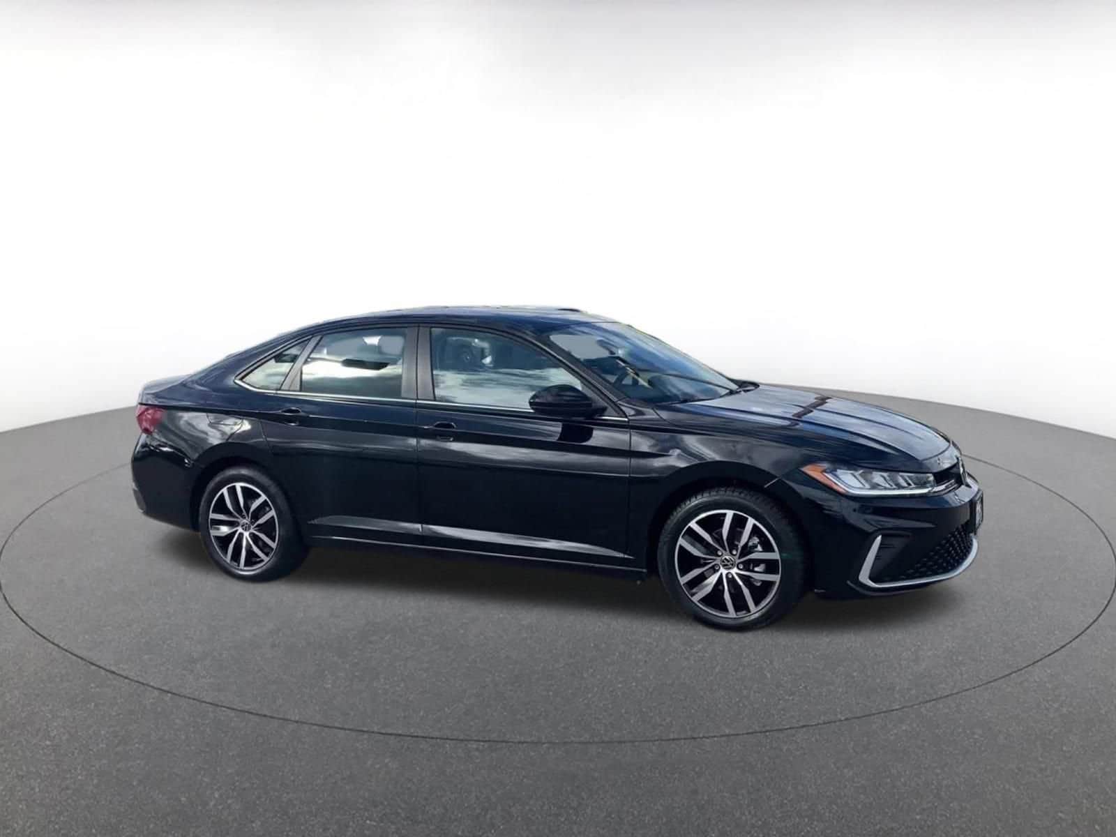 Thumbnail: 2025 Volkswagen Jetta - 2