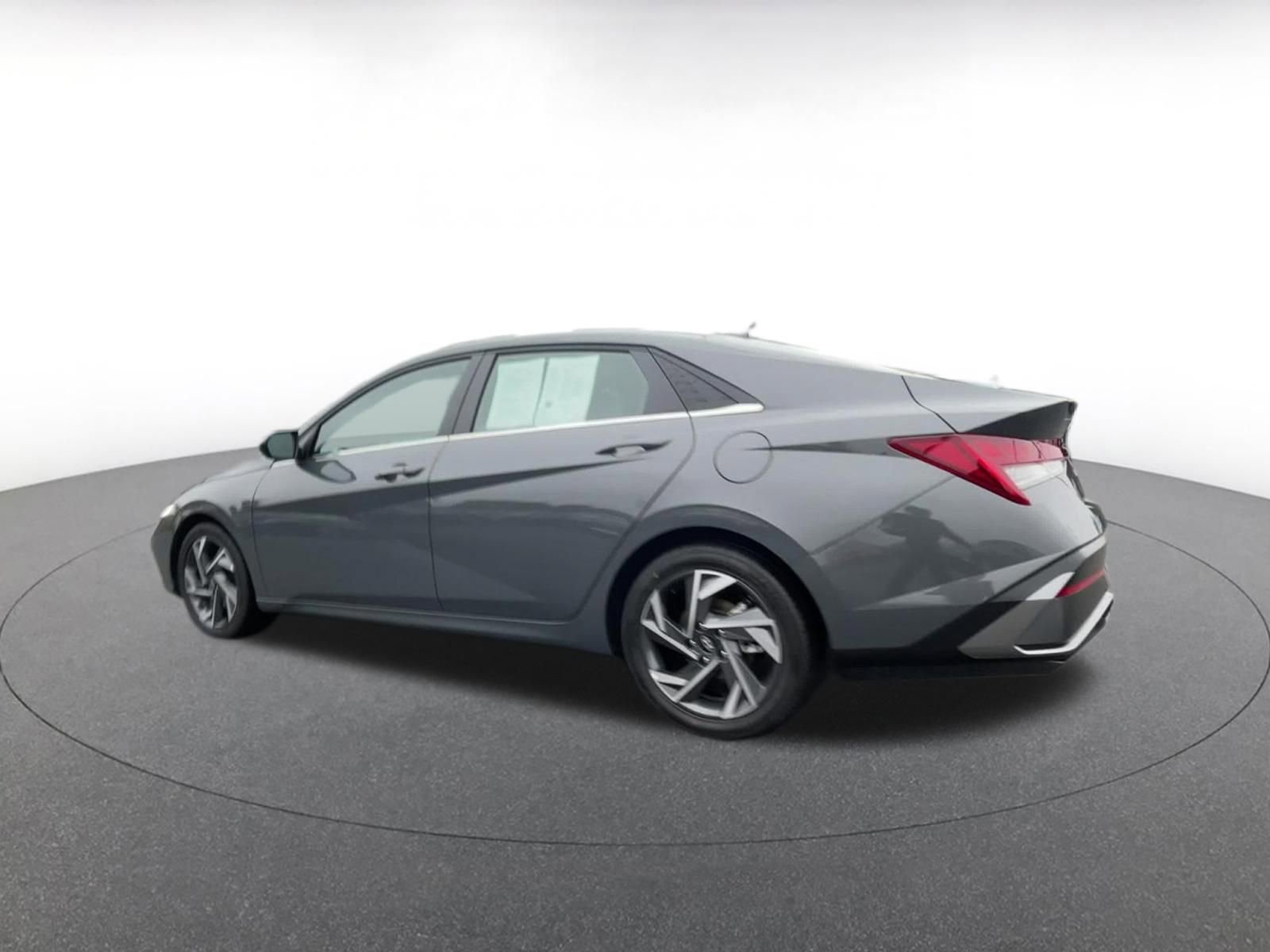 Thumbnail: 2025 Hyundai Elantra - 10