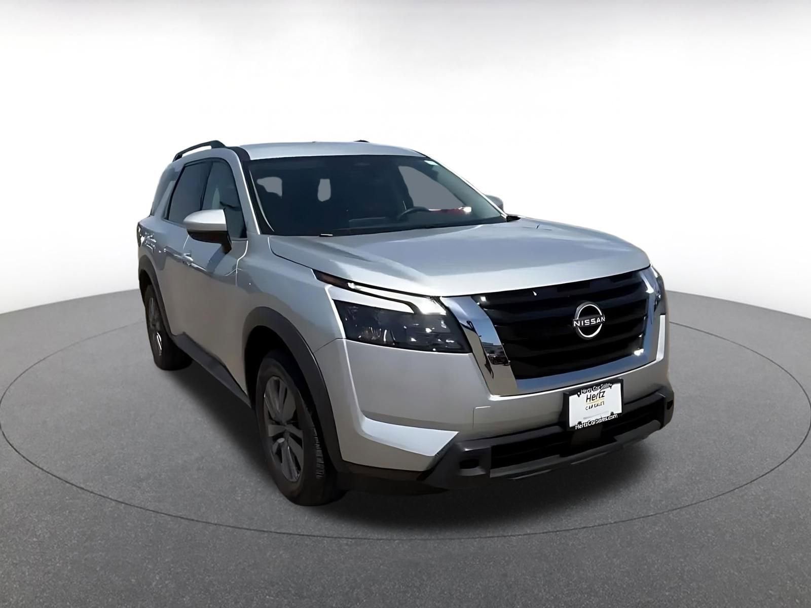 Thumbnail: 2025 Nissan Pathfinder - 3