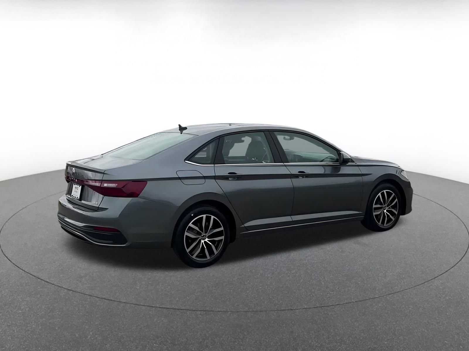 Thumbnail: 2025 Volkswagen Jetta - 15