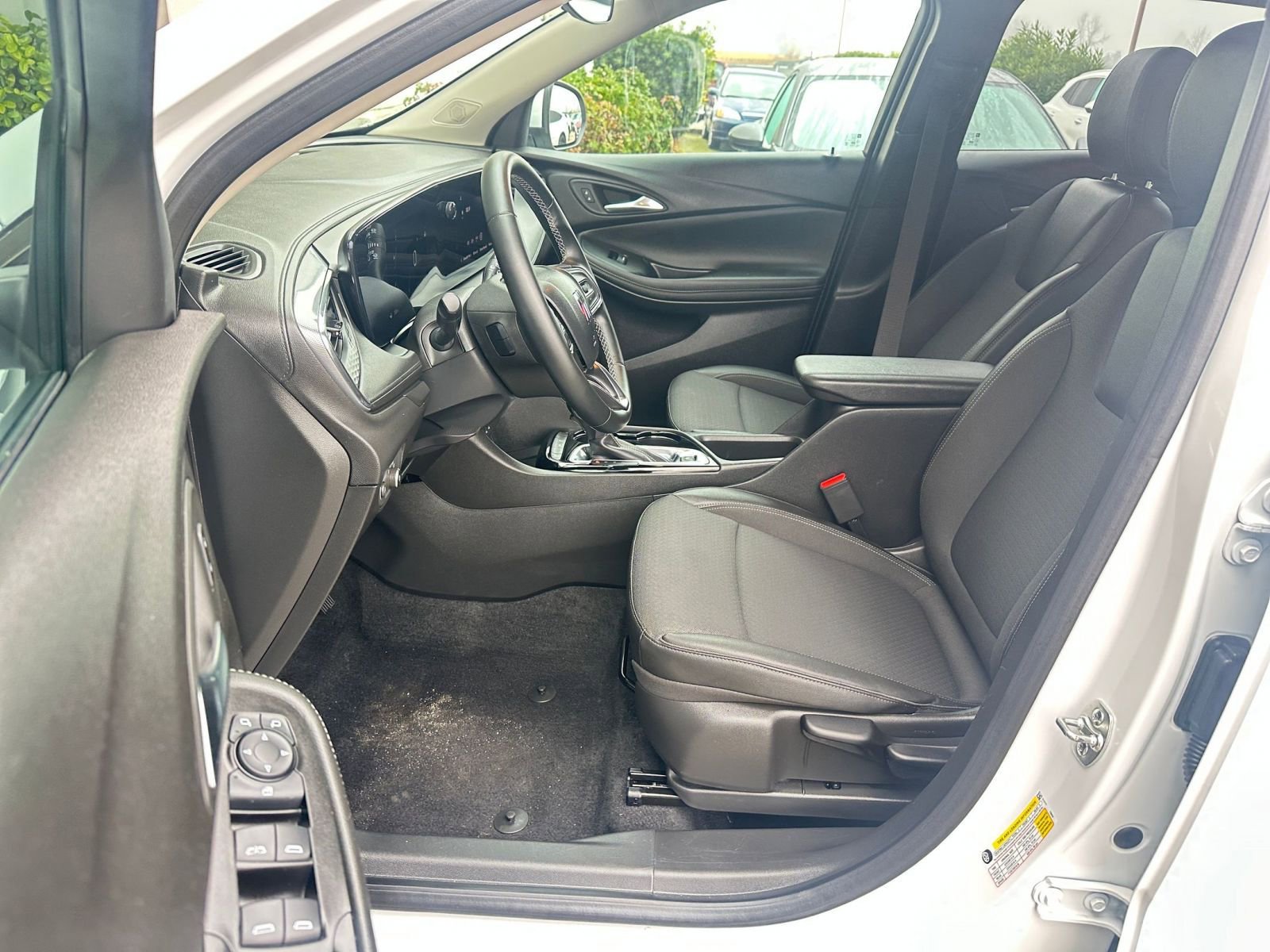 Thumbnail: 2025 Buick Encore GX - 27