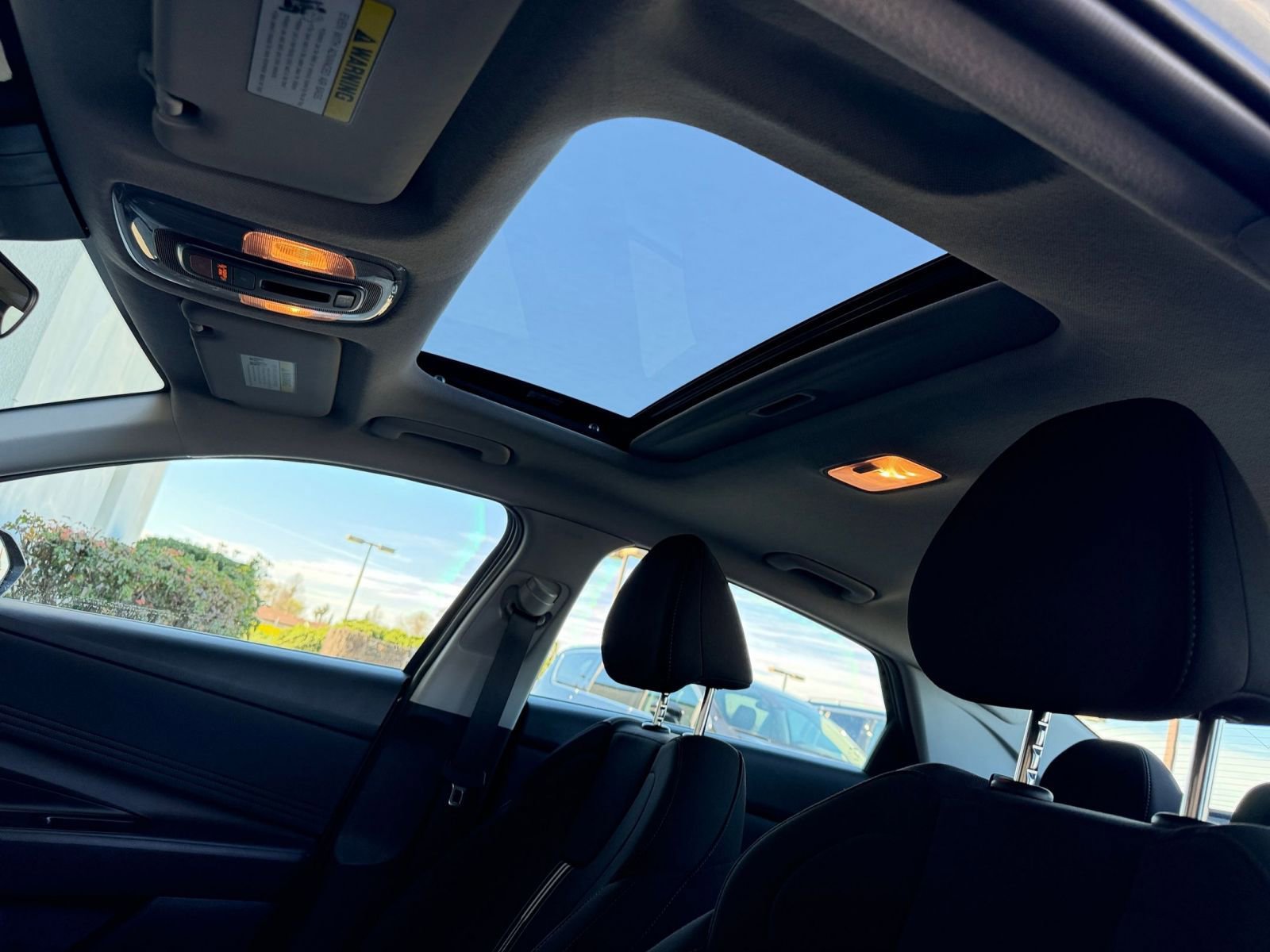 Thumbnail: 2025 Hyundai Elantra - 30