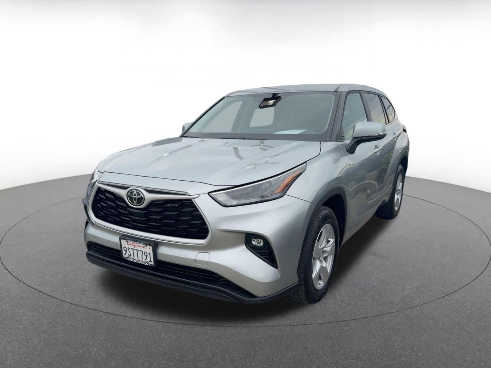 Thumbnail: 2025 Toyota Highlander - 3