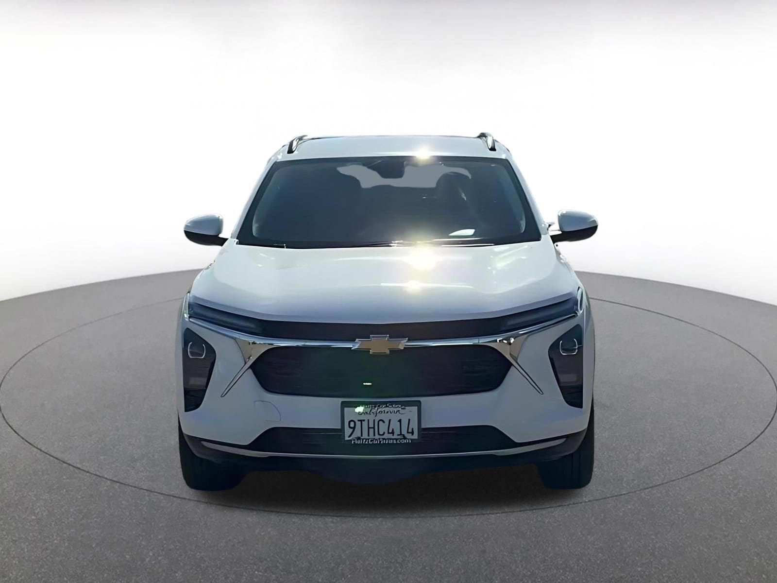 Thumbnail: 2025 Chevrolet Trax - 3