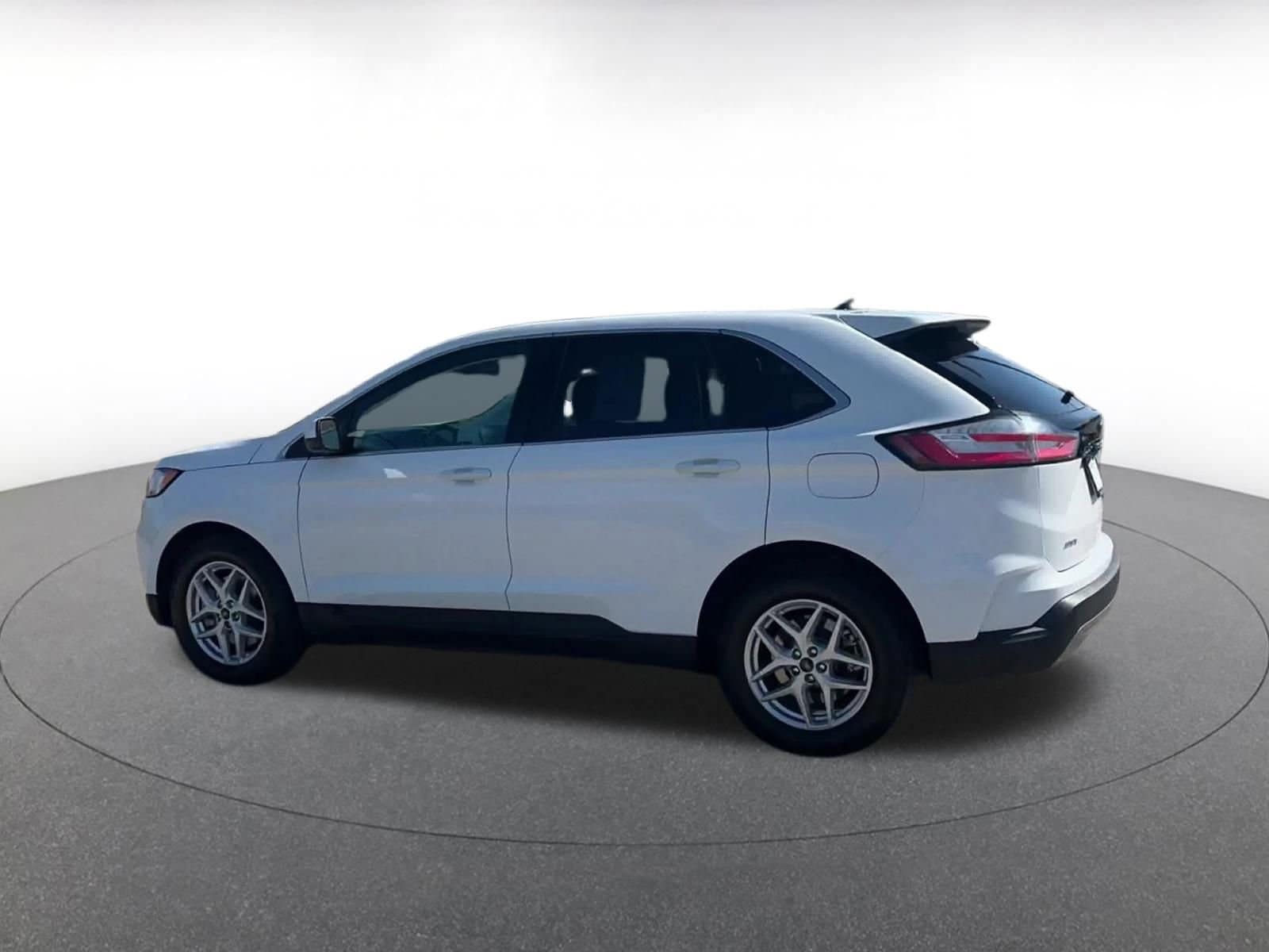 Thumbnail: 2024 Ford Edge - 10