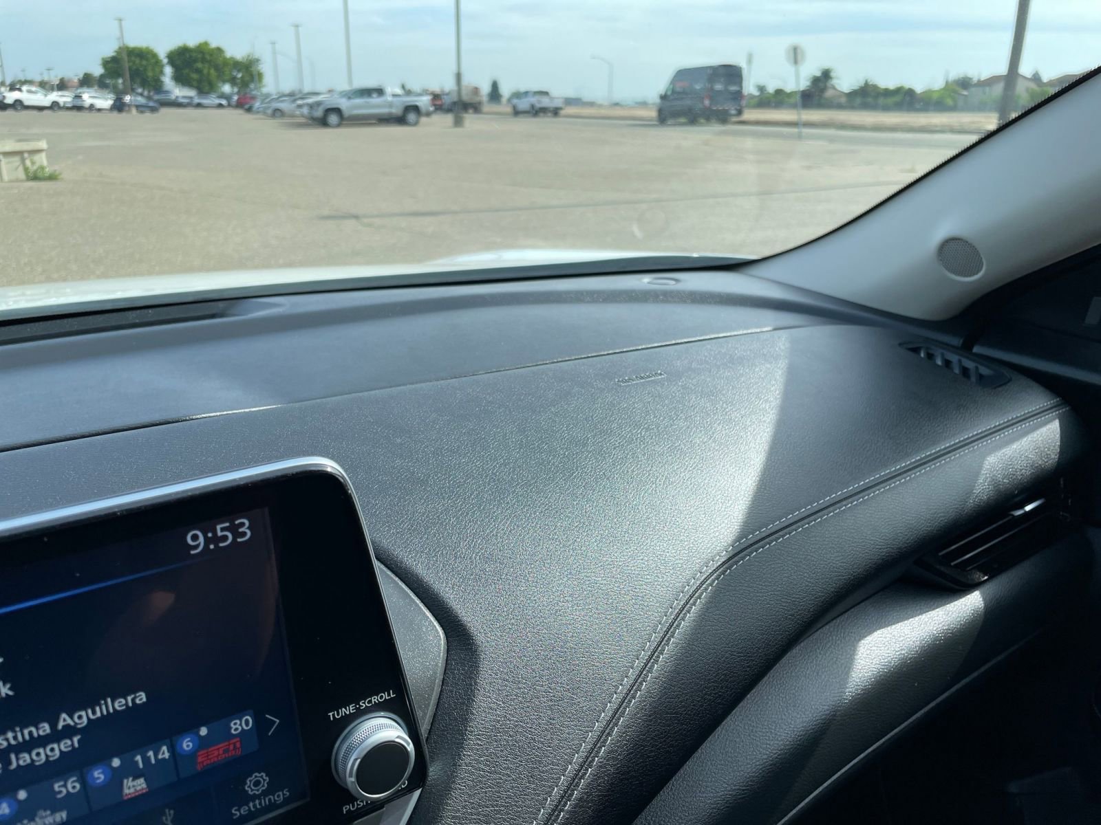 Thumbnail: 2025 Nissan Sentra - 34