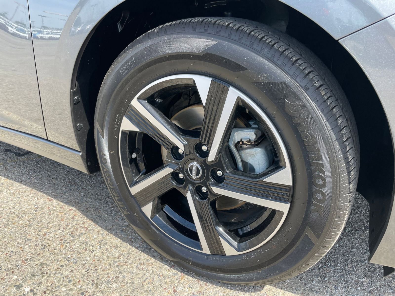 Thumbnail: 2025 Nissan Sentra - 29