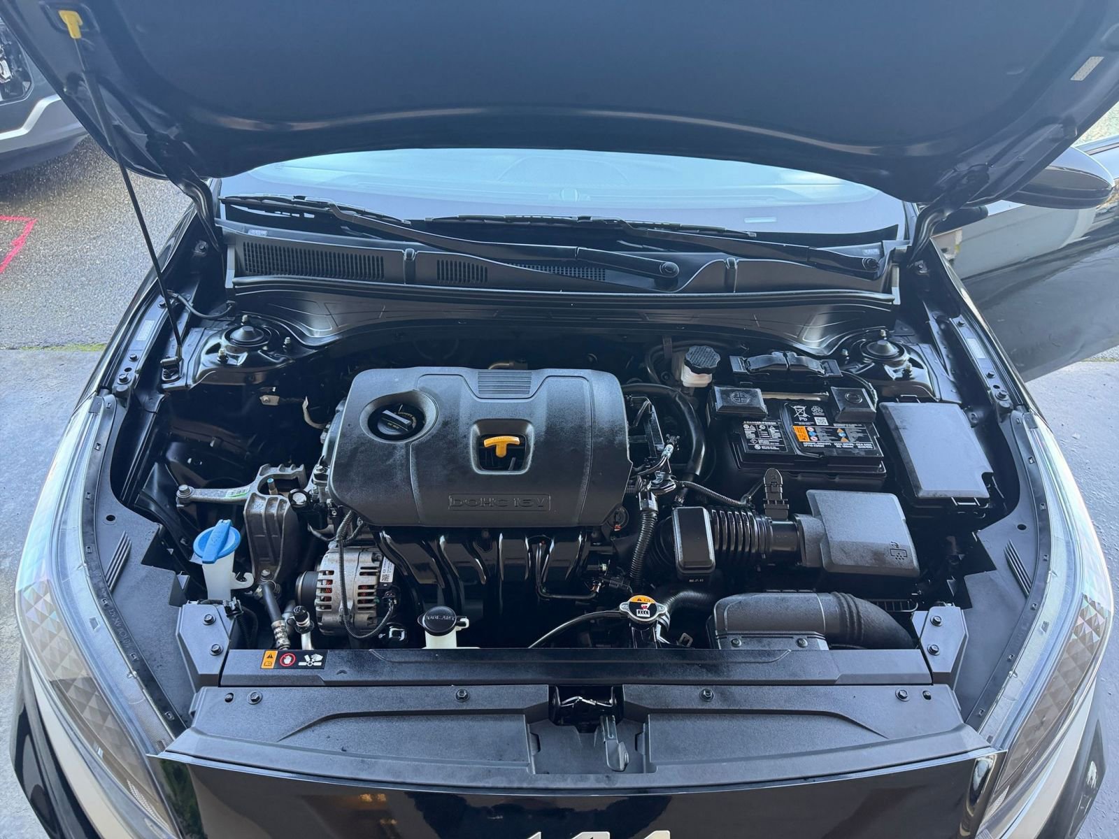 Thumbnail: 2023 Kia Forte - 32