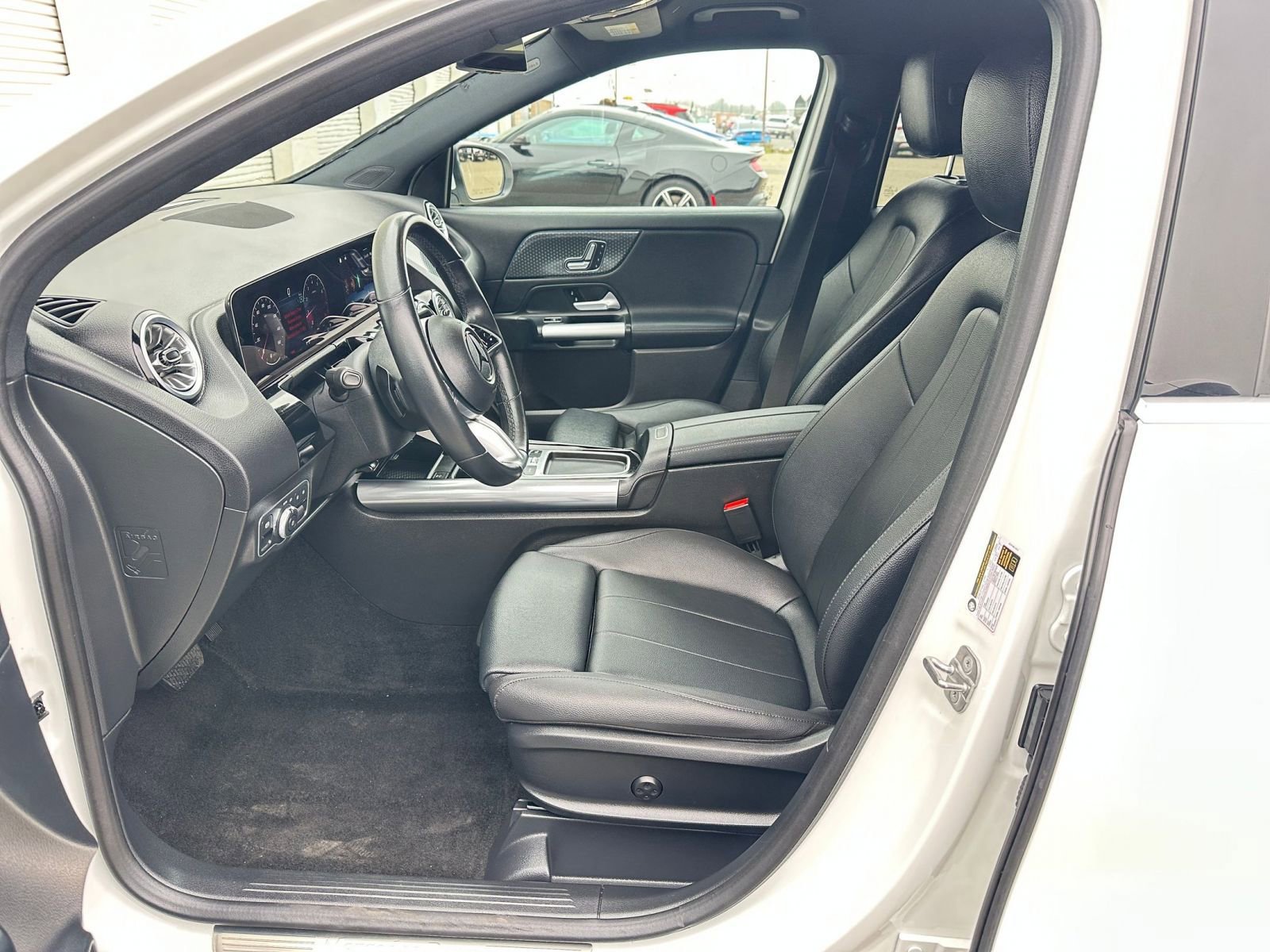 Thumbnail: 2025 Mercedes-Benz GLA - 27